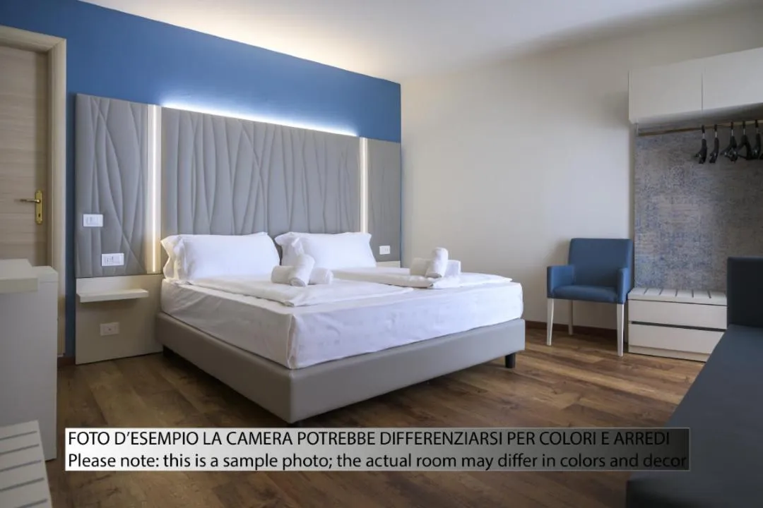 Bed in Hotel Garda Bellevue