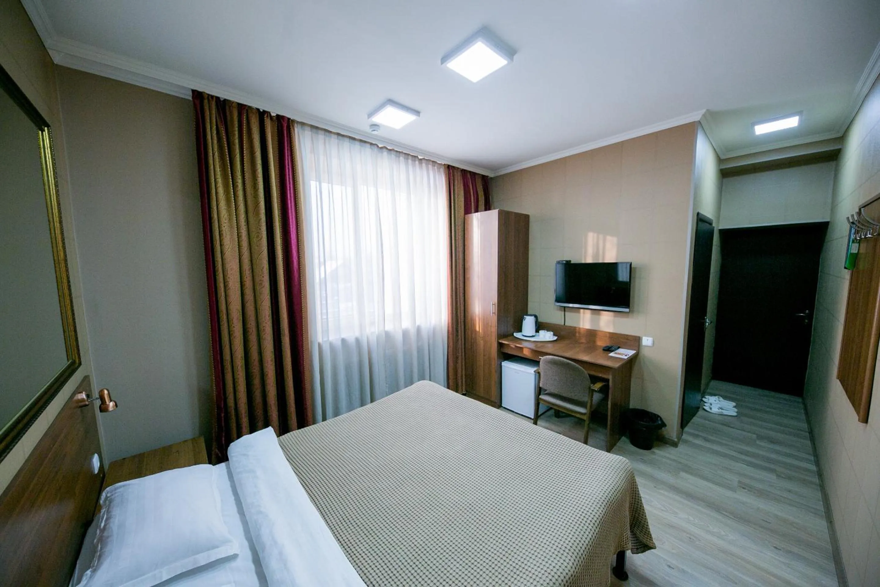 Bed in Hotel Flagman