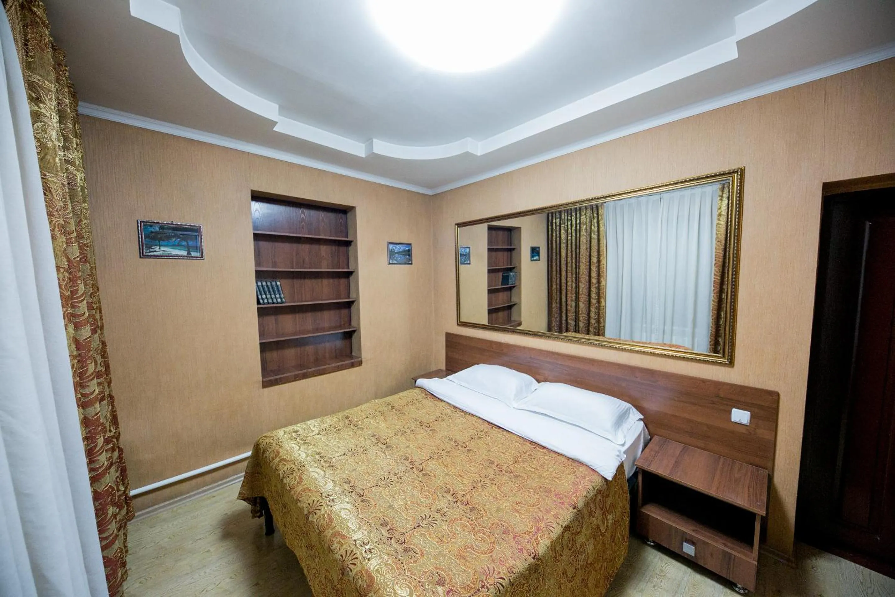 Photo of the whole room, Bed in Hotel Flagman