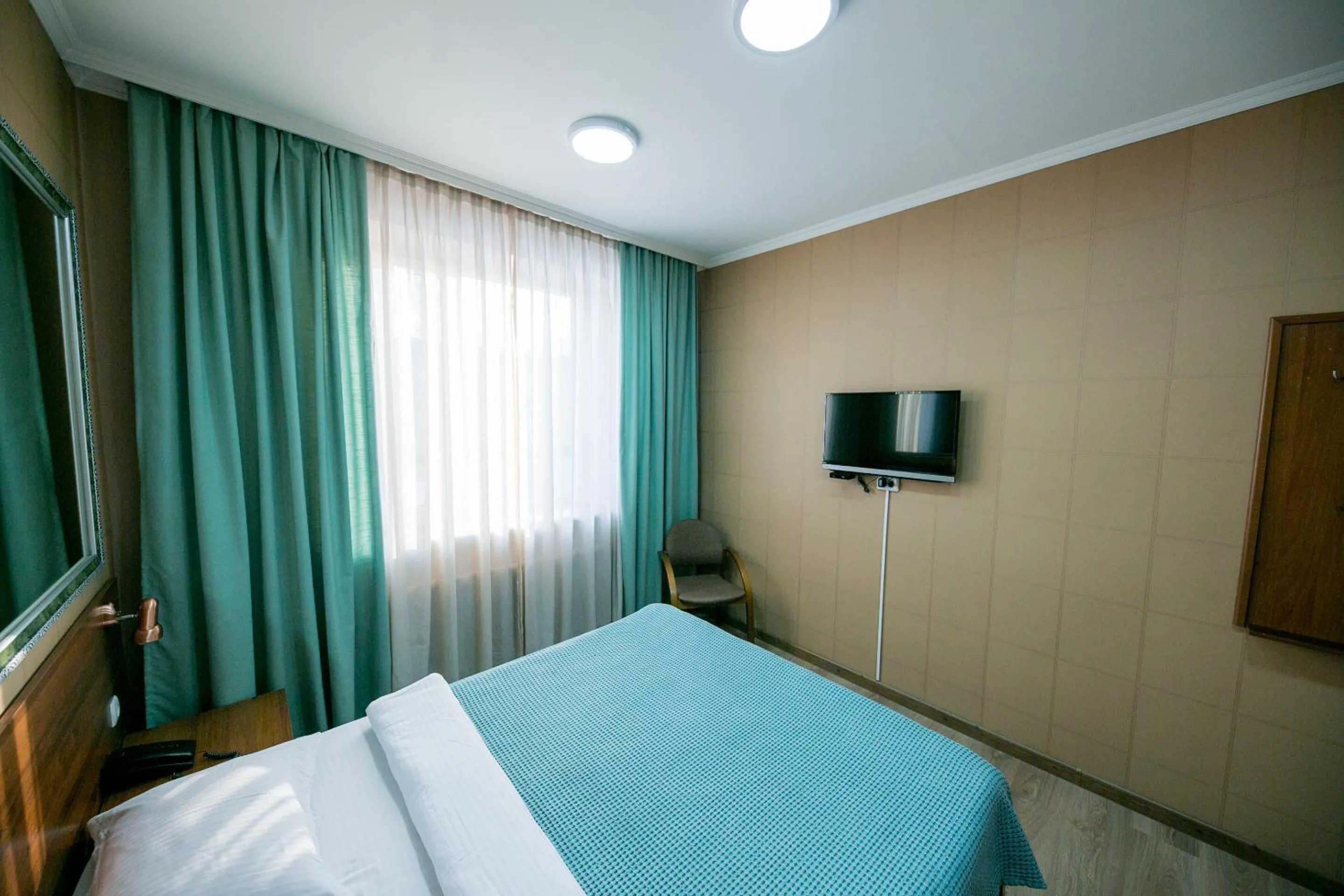 Bed in Hotel Flagman