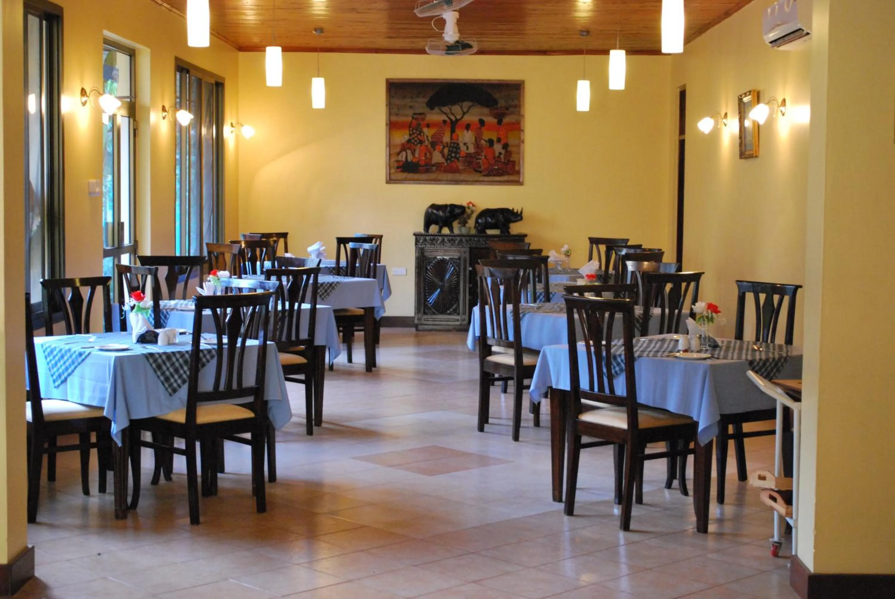 Restaurant/places to eat in Parkview Inn