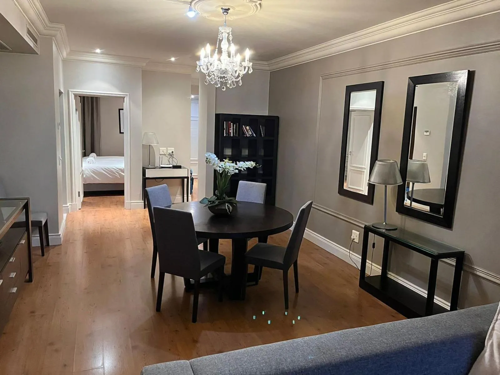 Dining area, Bed in Cape Royale Luxury Suite