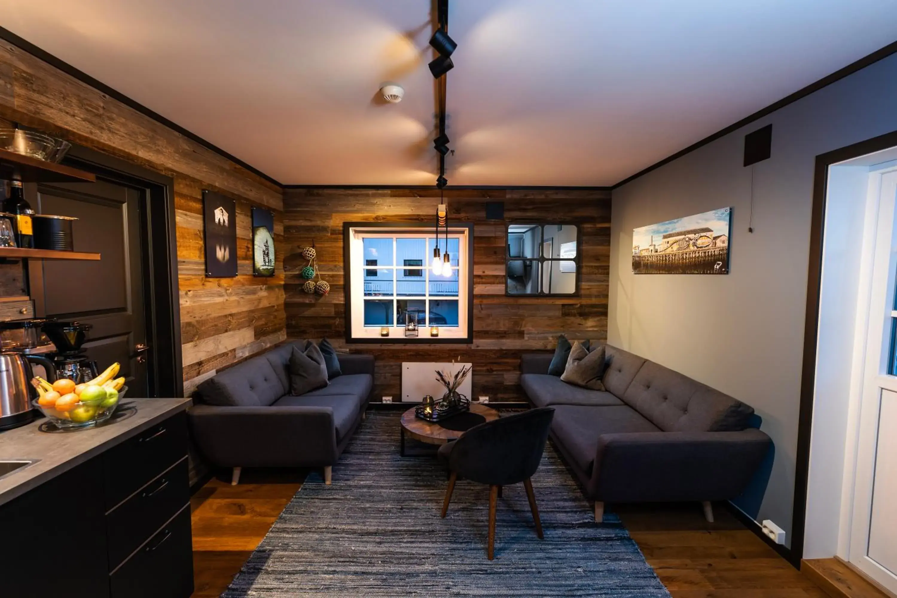 Two-Bedroom Apartment with Sea View & Balcony in Tobiasbrygga Two-Bedroom Apartment with Sea View & Balcony in Tobiasbrygga