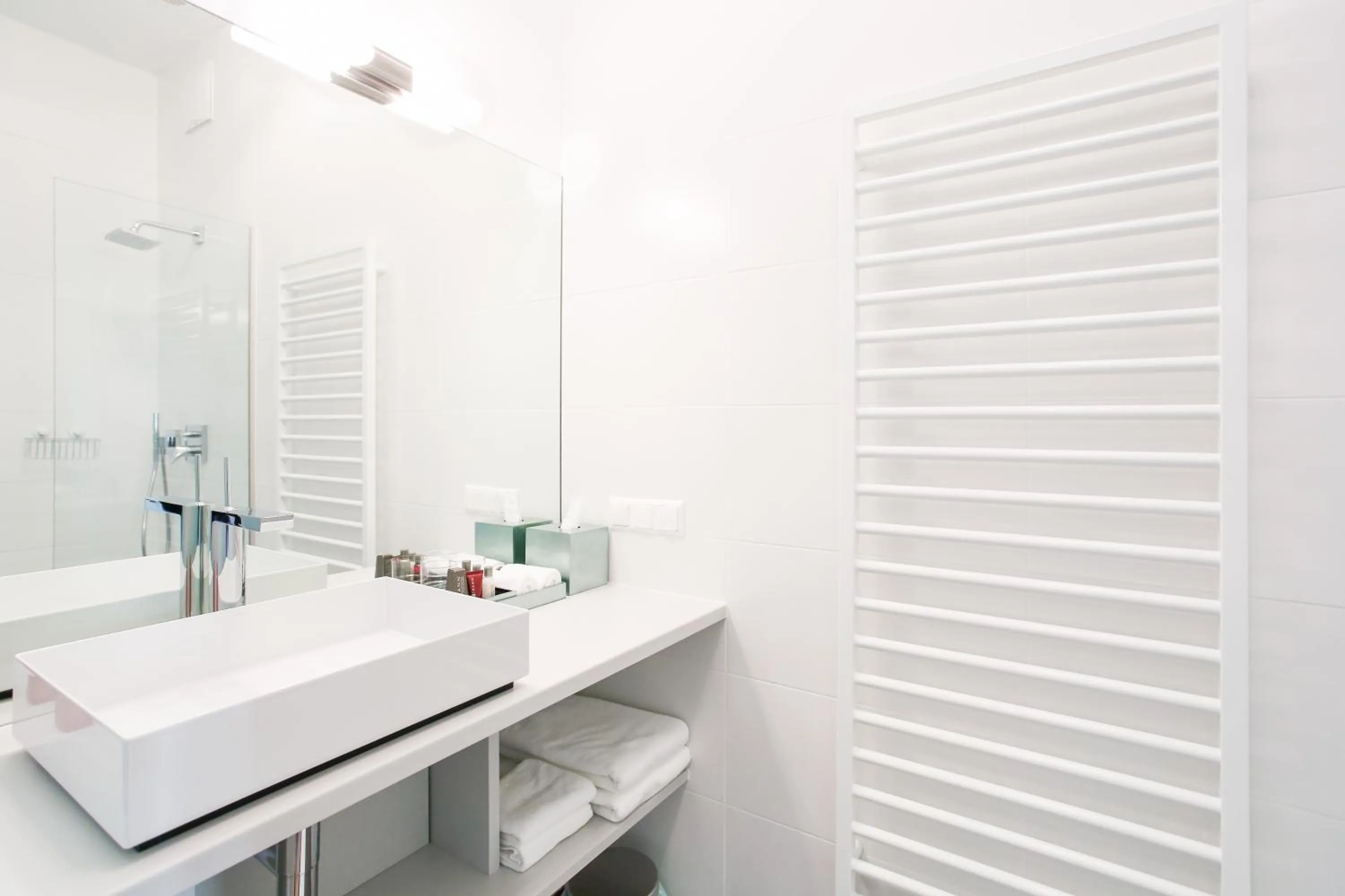 Bathroom in Pink Grapefruit City Condo