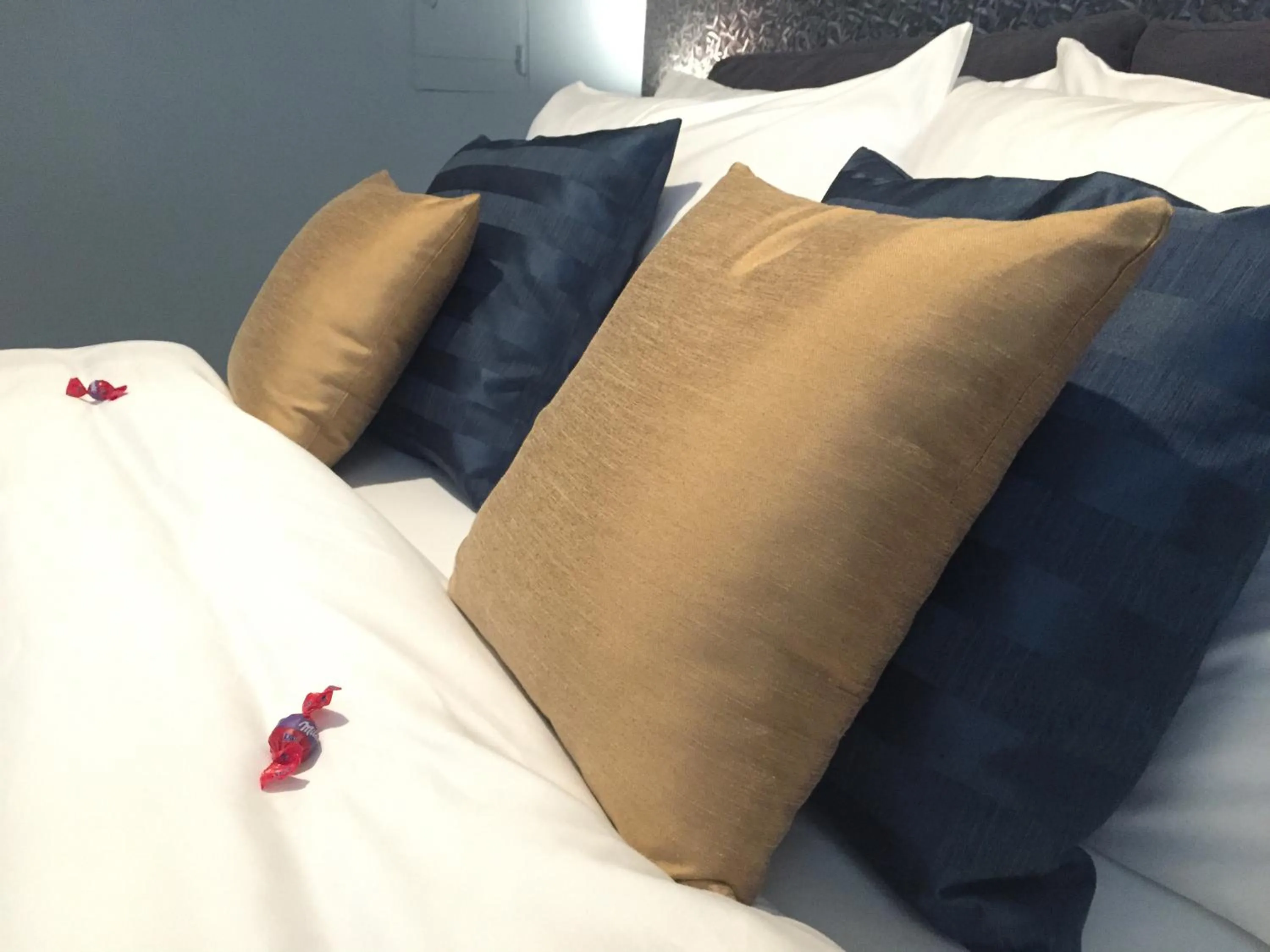 Bedroom, Bed in Pink Grapefruit City Condo