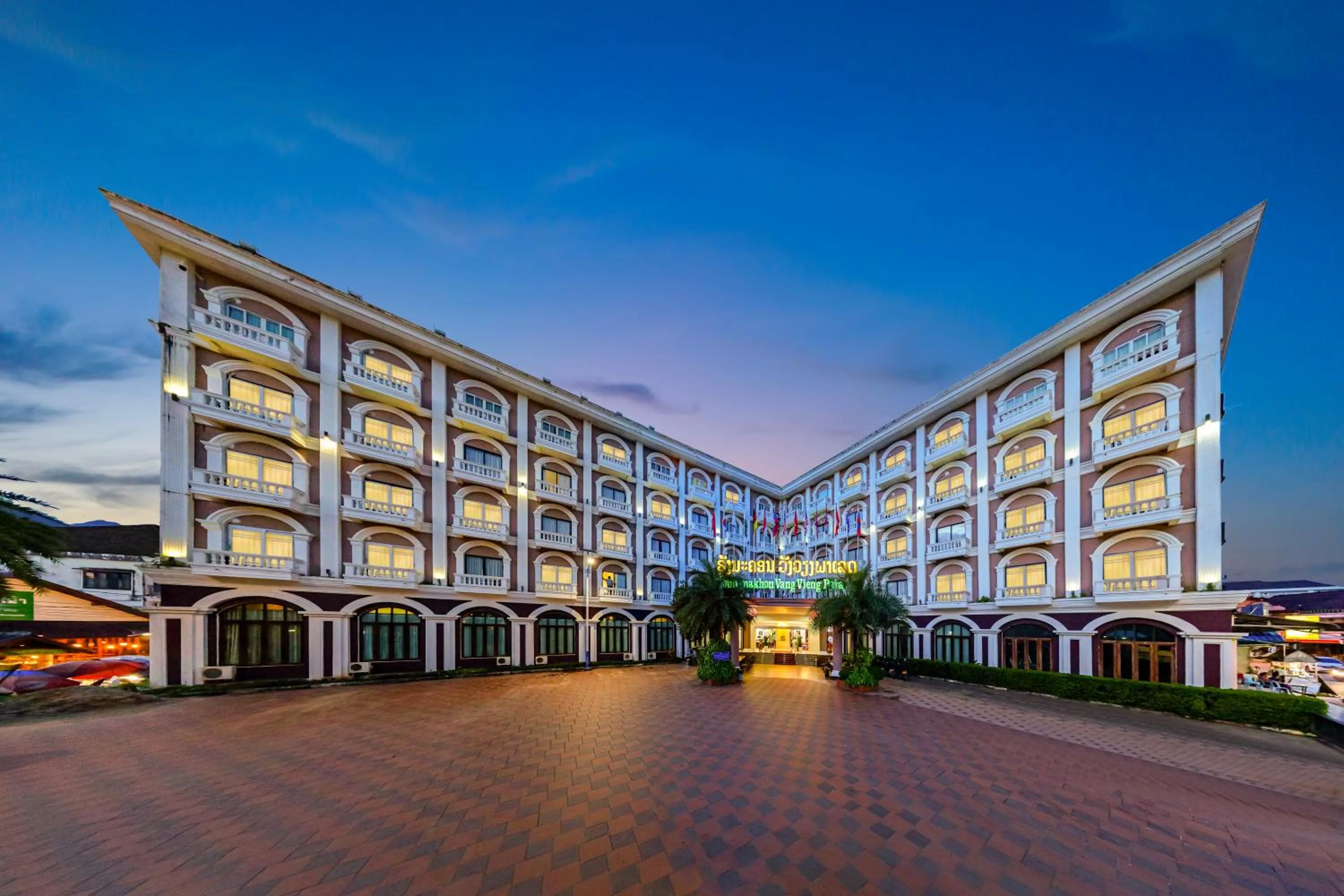 Property building in Lisha Roungnakhone Hotel