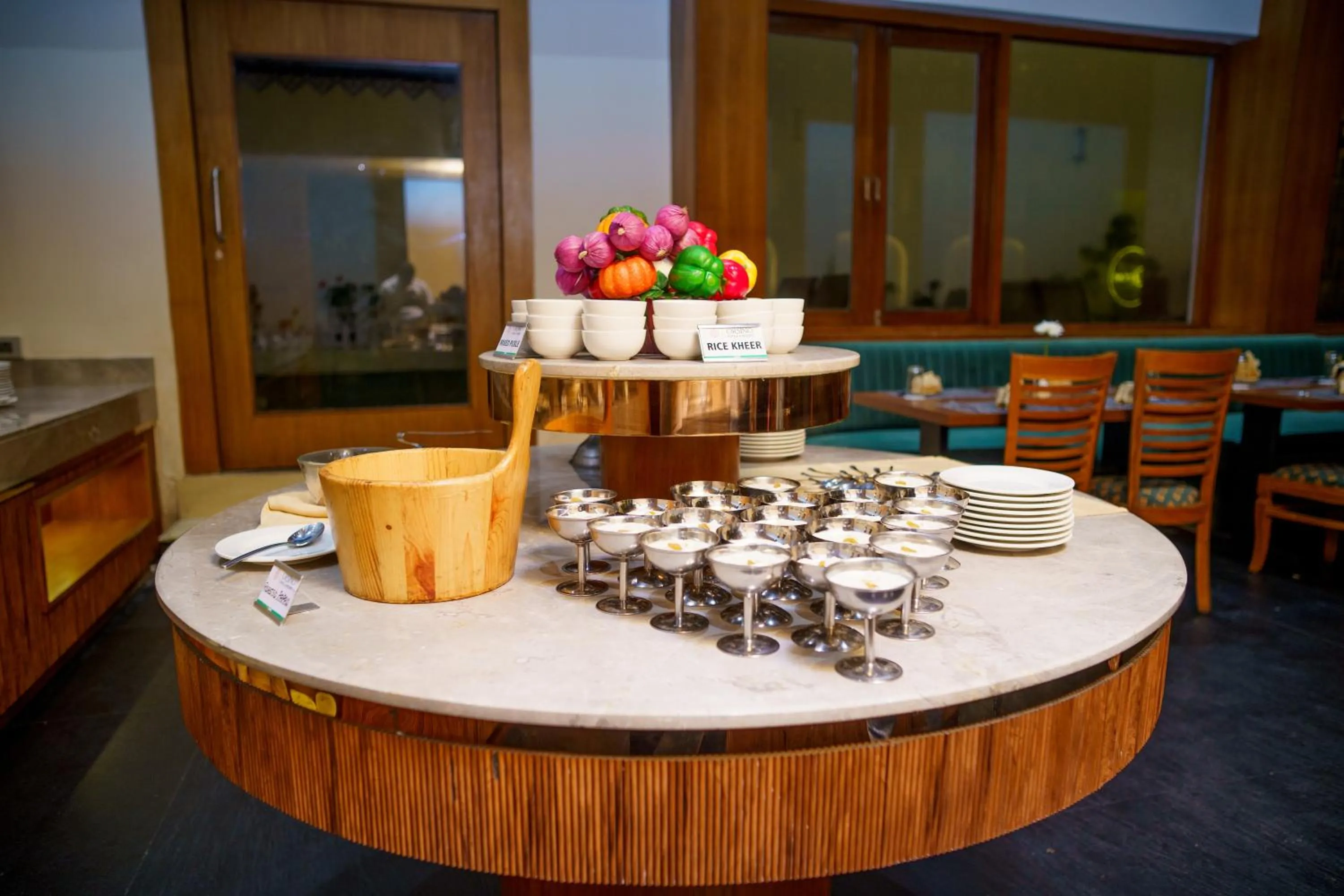 Restaurant/places to eat in ORSINO RESORT MALL ROAD