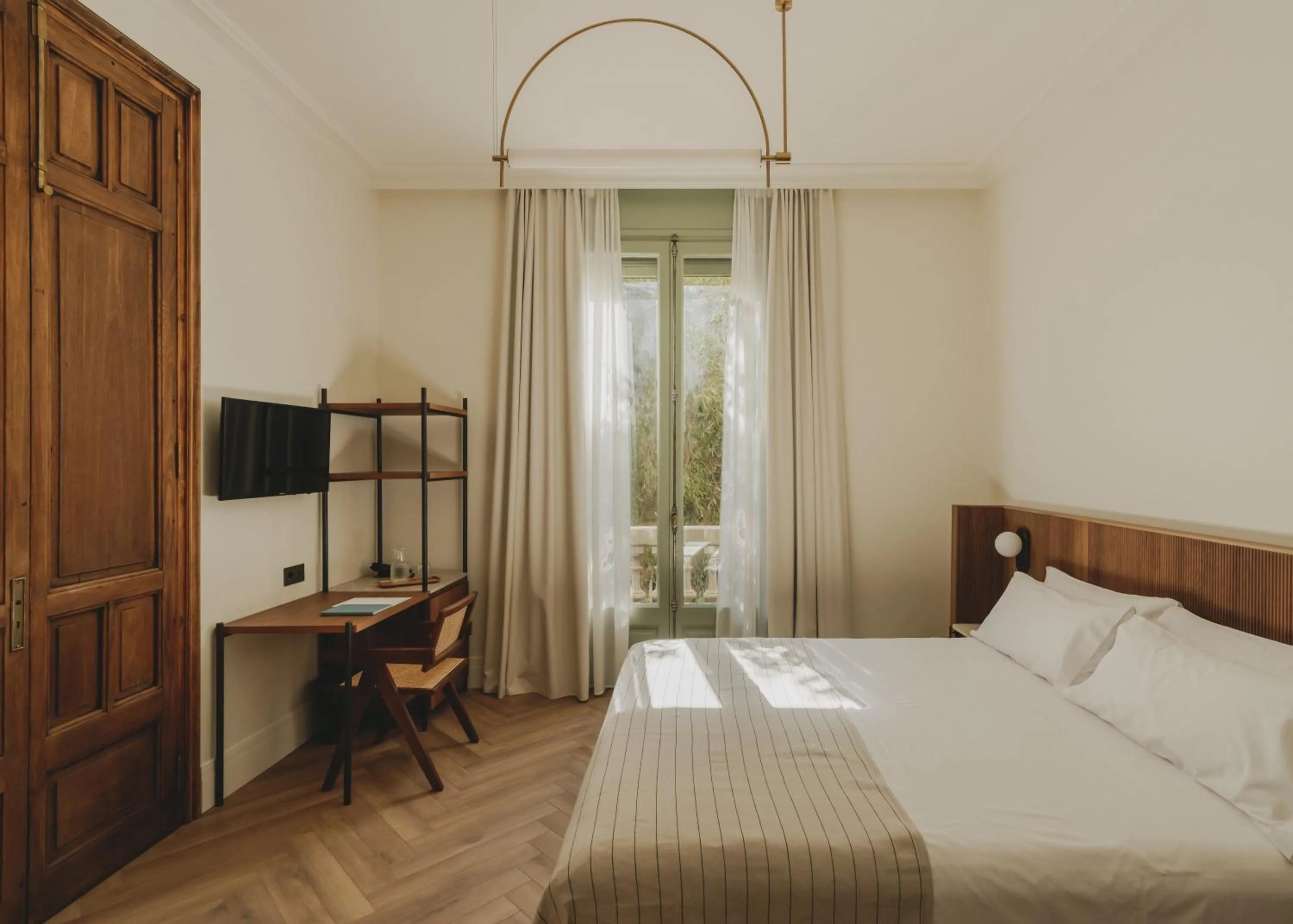 Photo of the whole room, Bed in Casa Llimona Hotel Boutique