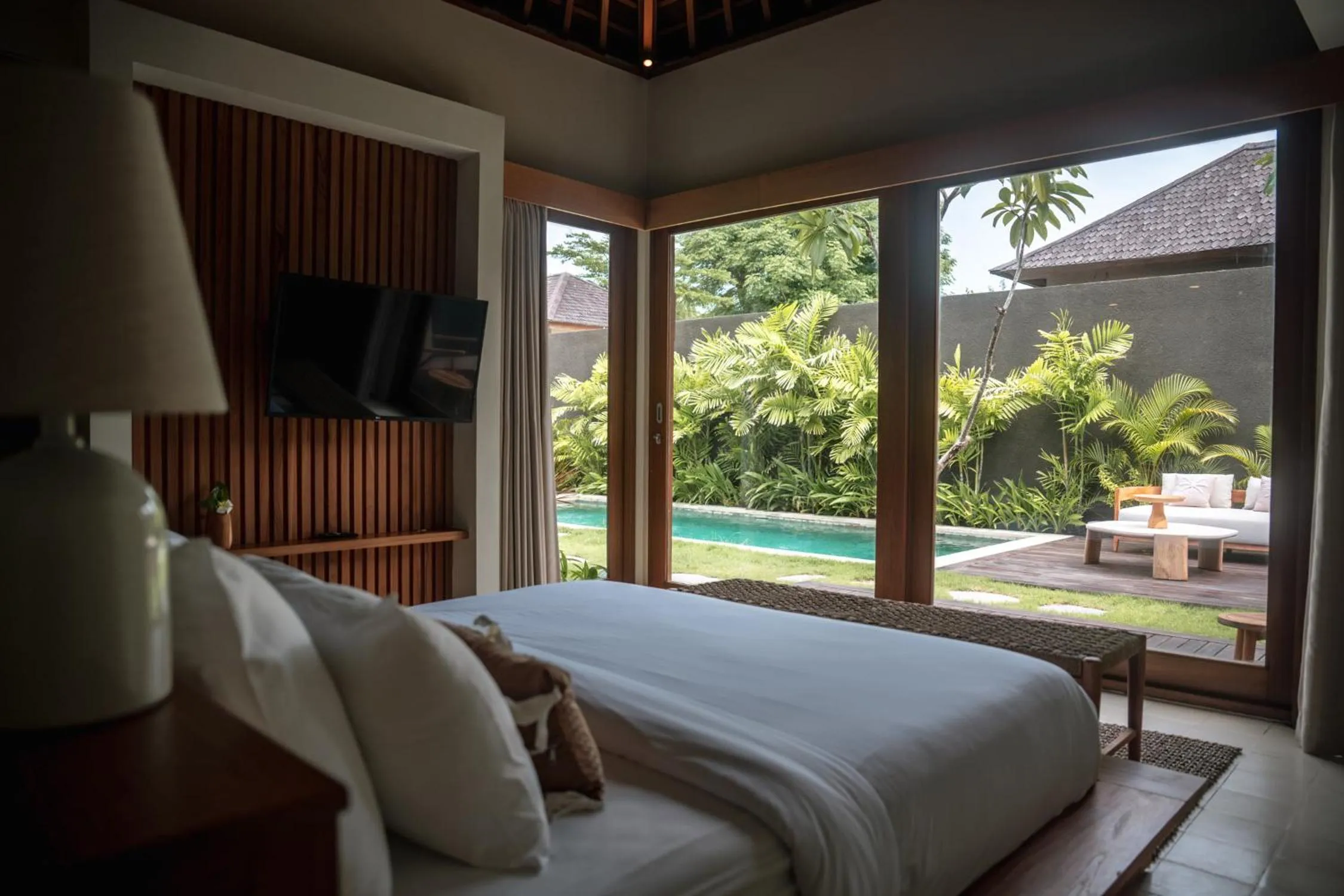 Bedroom, Bed in Cocana Resort Gili Trawangan