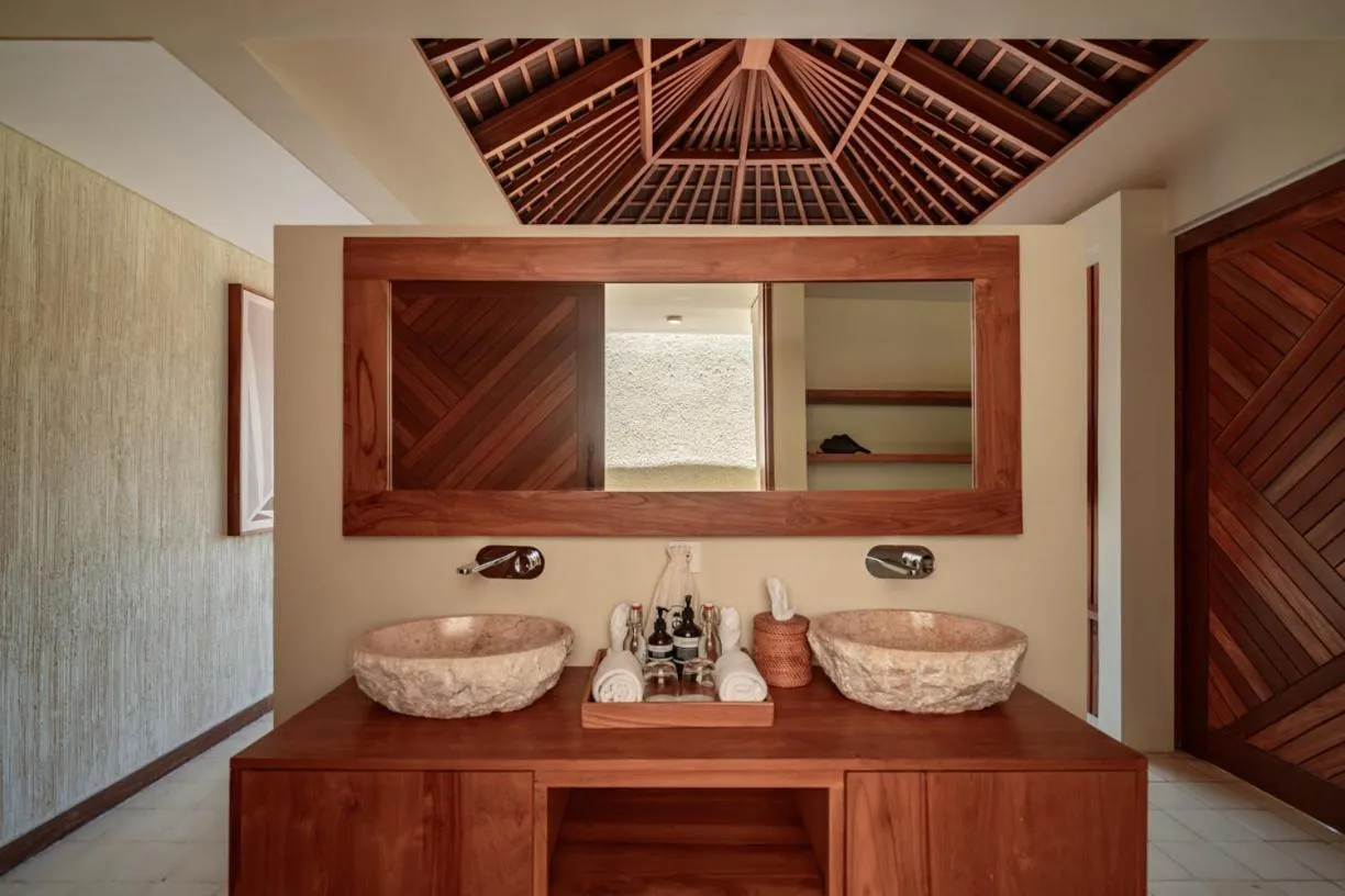 Bathroom in Cocana Resort Gili Trawangan