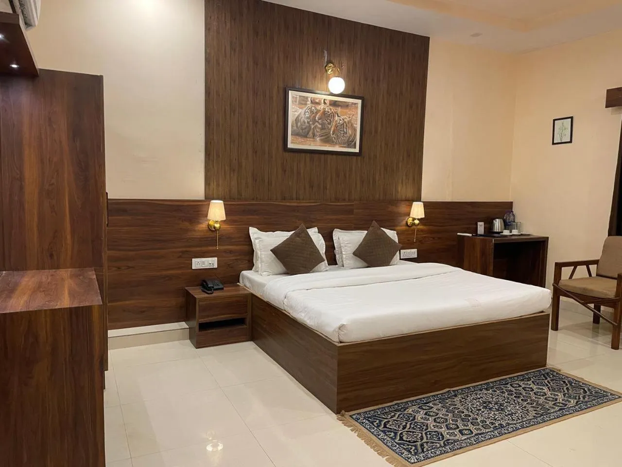 Bedroom, Bed in House M Lodge