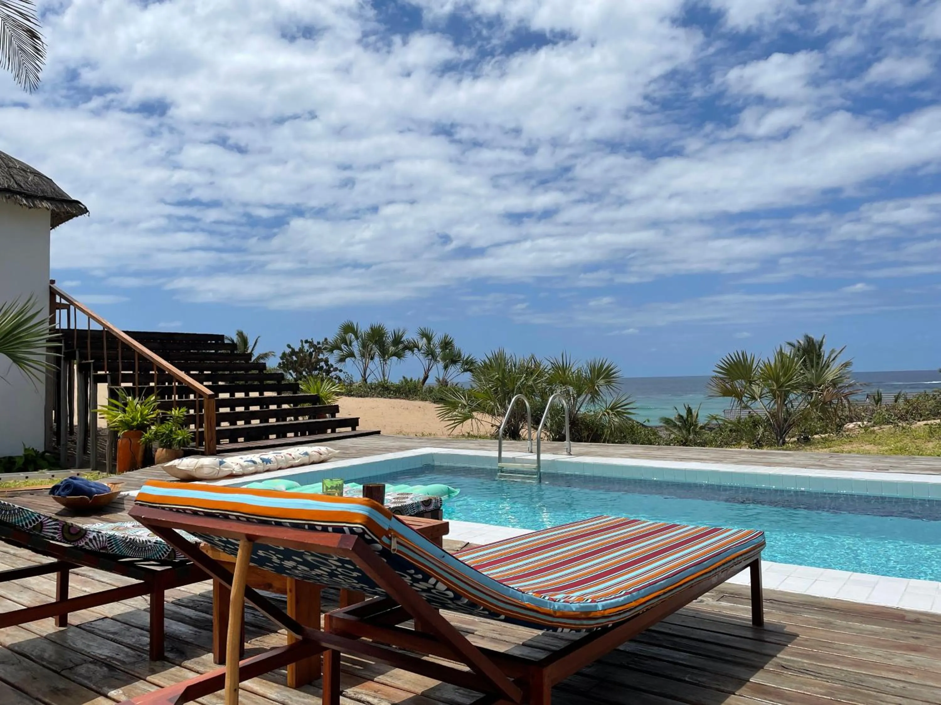 Pool view in umbila:Barra