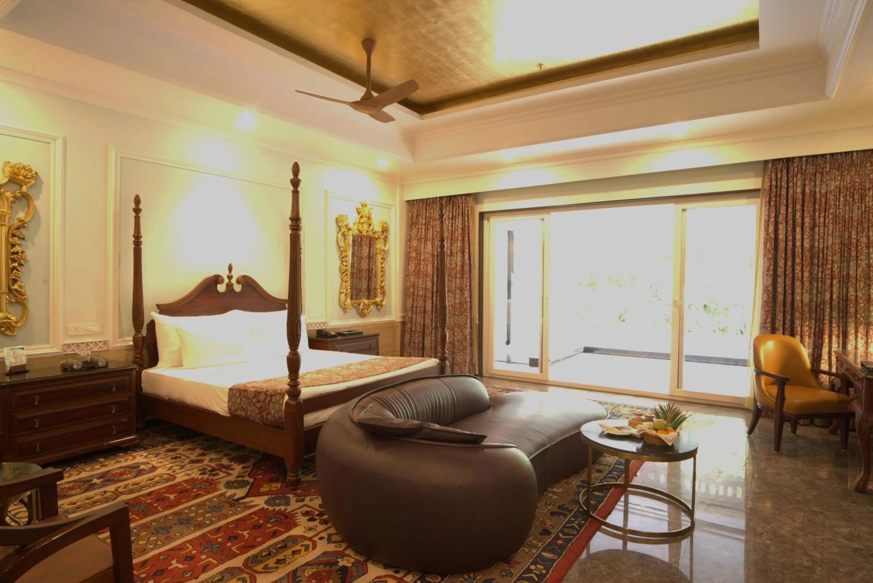 Bedroom, Bed in Mayfair Oasis Resort & Convention