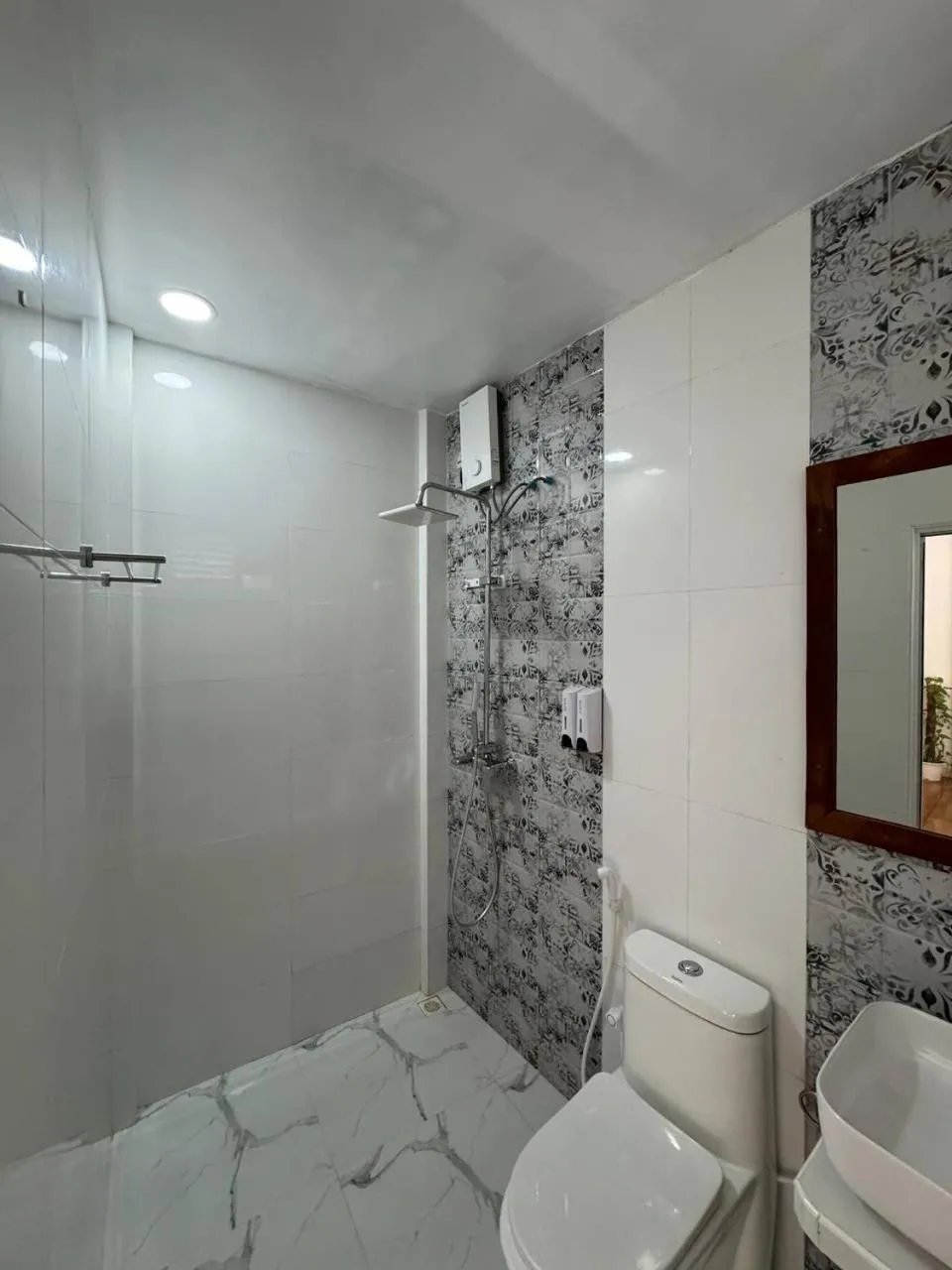 Shower in Raalhu Fonu Maldives