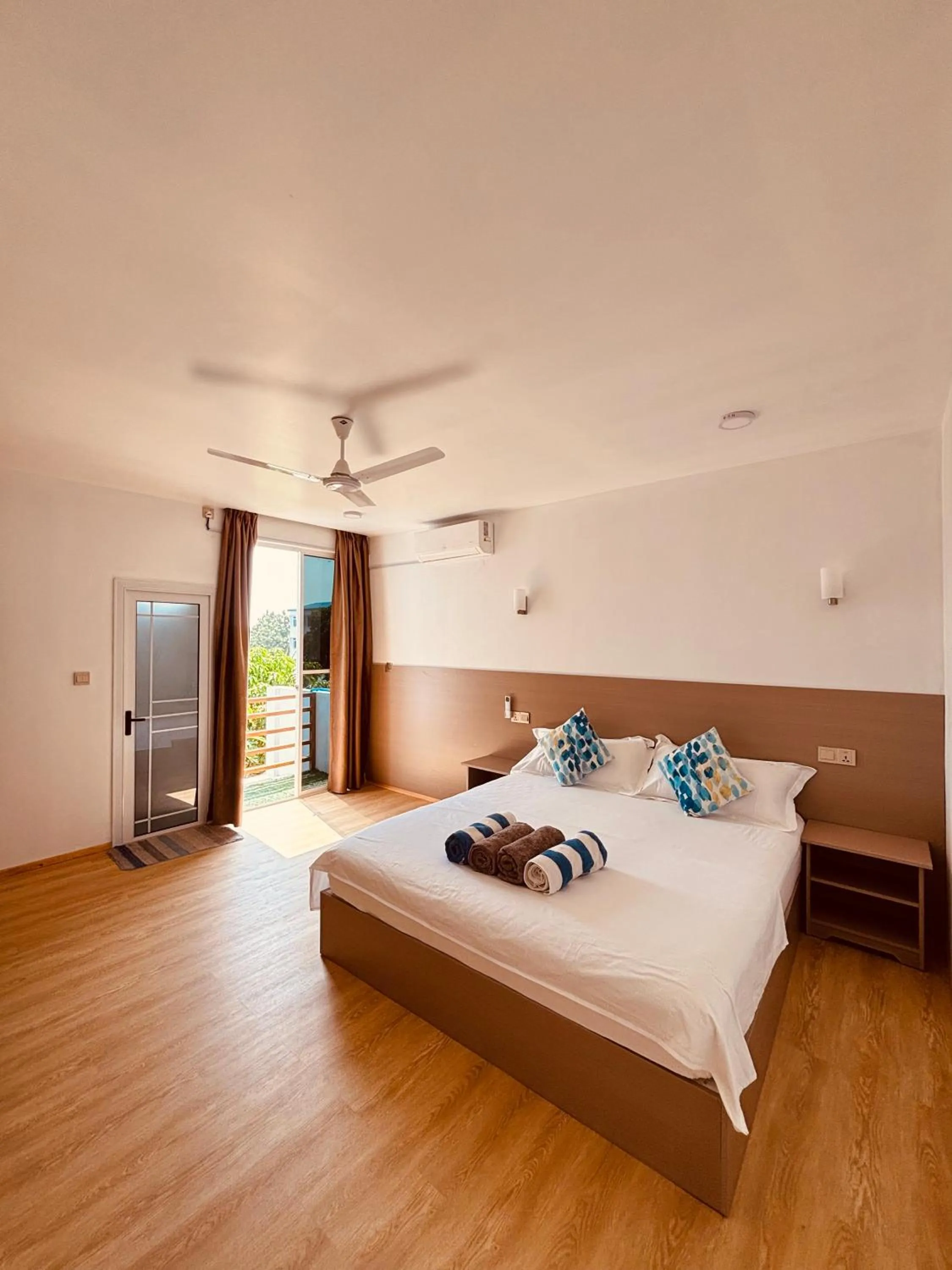 Deluxe King Room in Raalhu Fonu Maldives