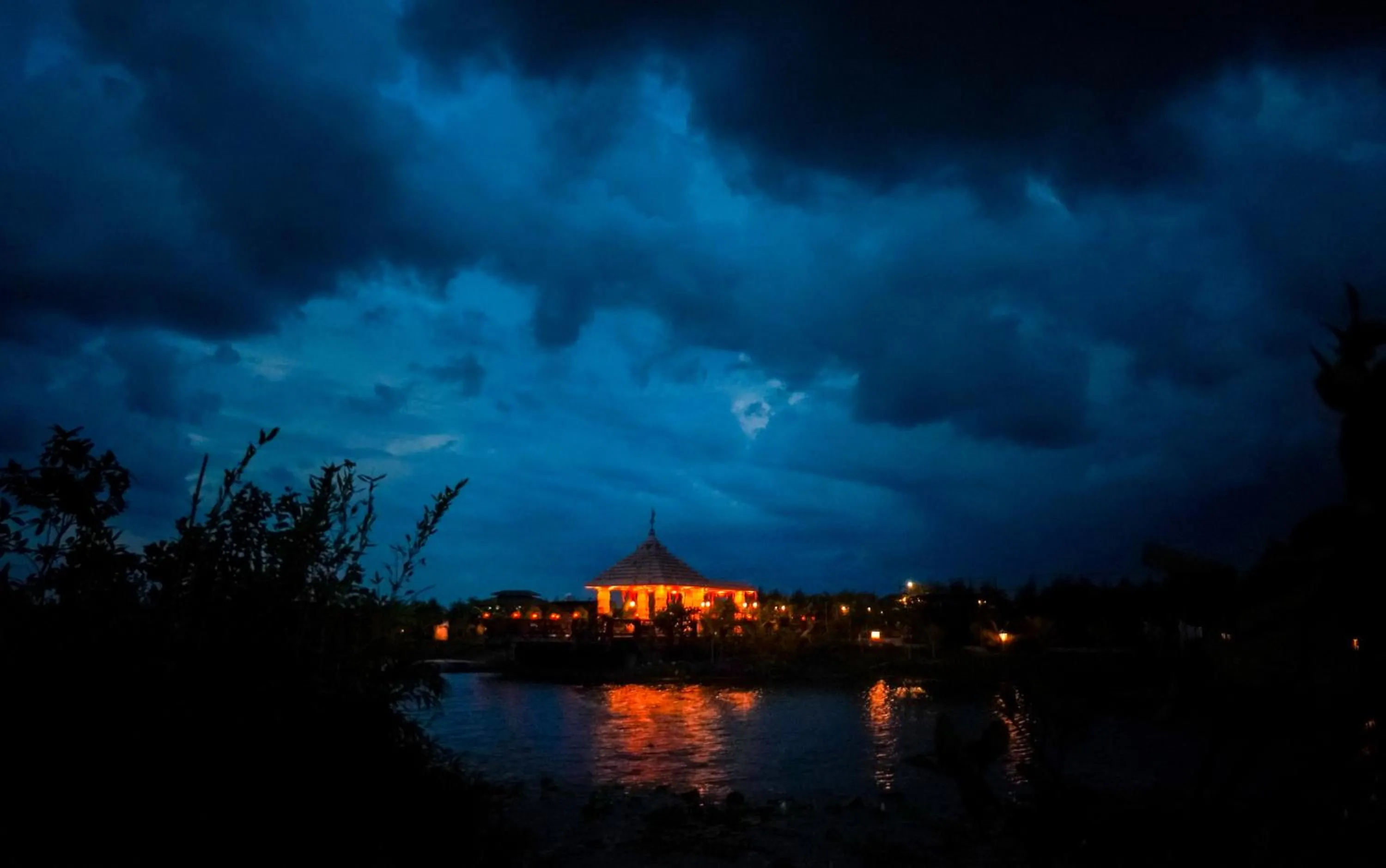 Night in Mayfair Purnea