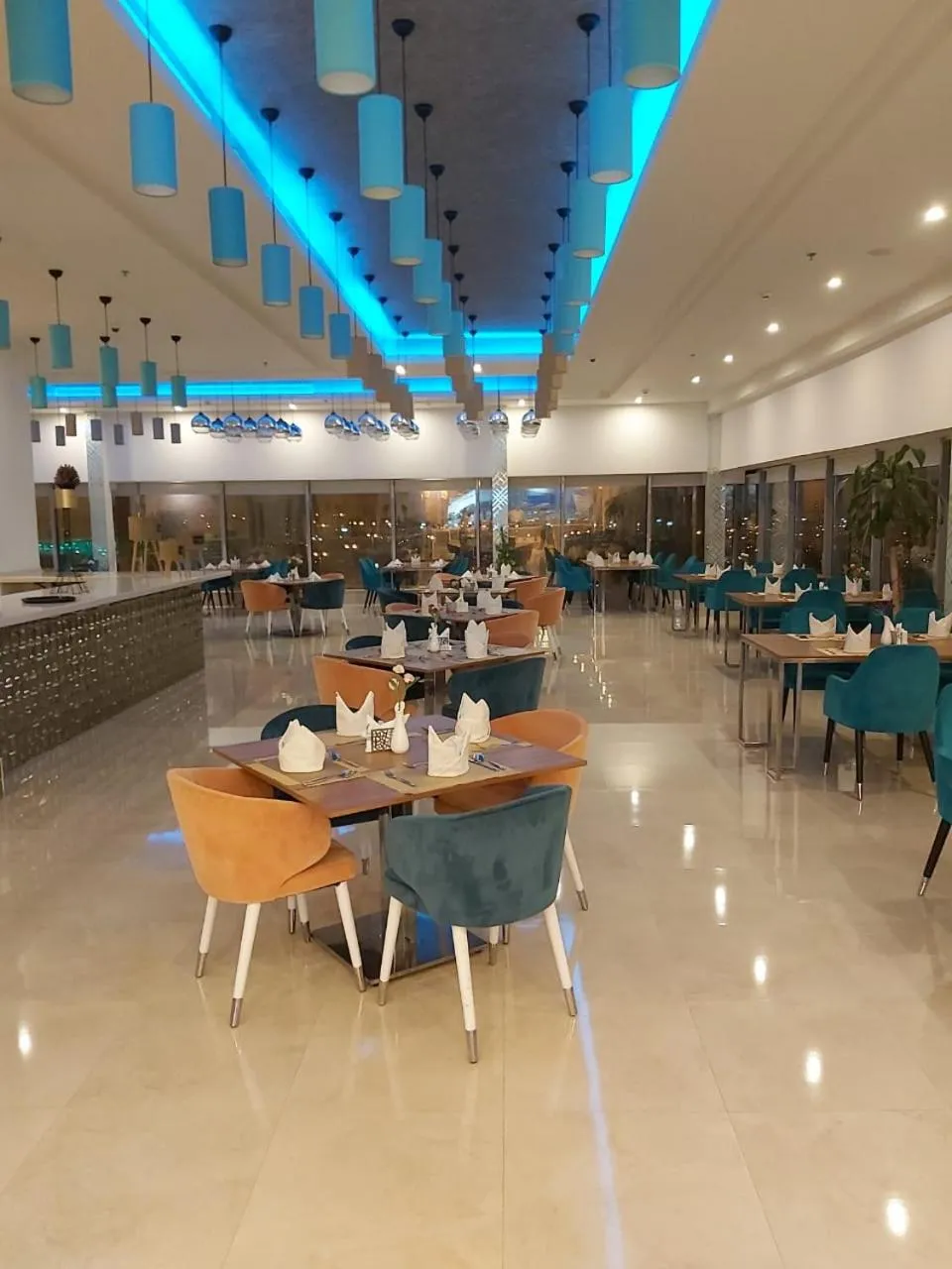 Restaurant/places to eat in Holiday Jazan Hotel