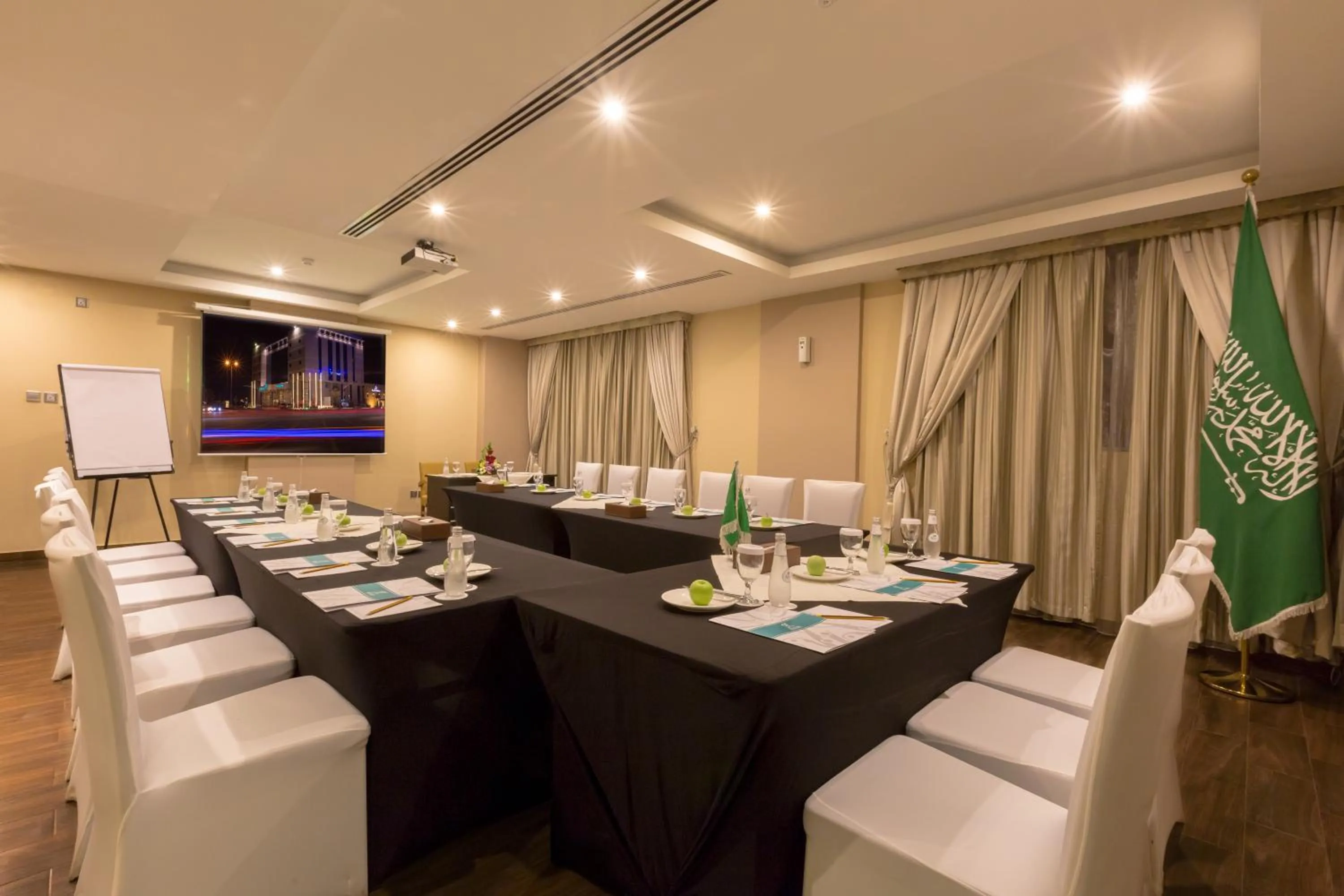 Meeting/conference room in Holiday Jazan Hotel