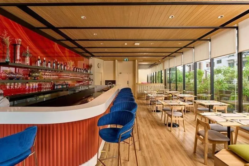 Restaurant/places to eat in MO Hotel Bangkok