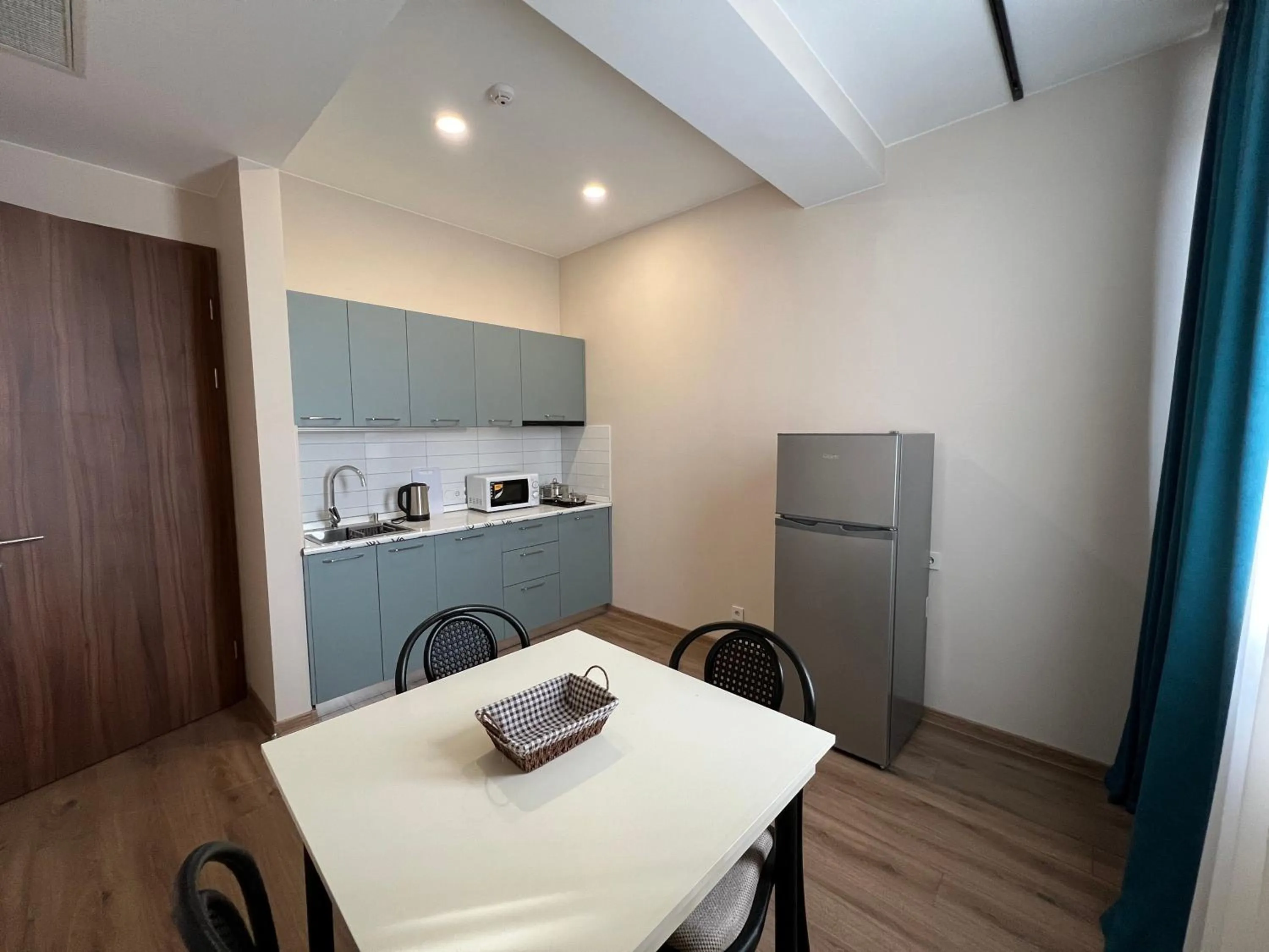 Kitchen or kitchenette in HOTEL WEST TBILISI