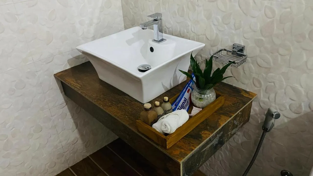 TEARAMB HOLIDAY BUNGALOW