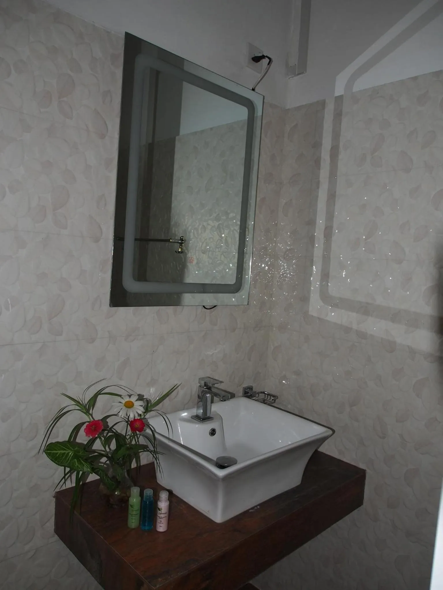 TEARAMB HOLIDAY BUNGALOW