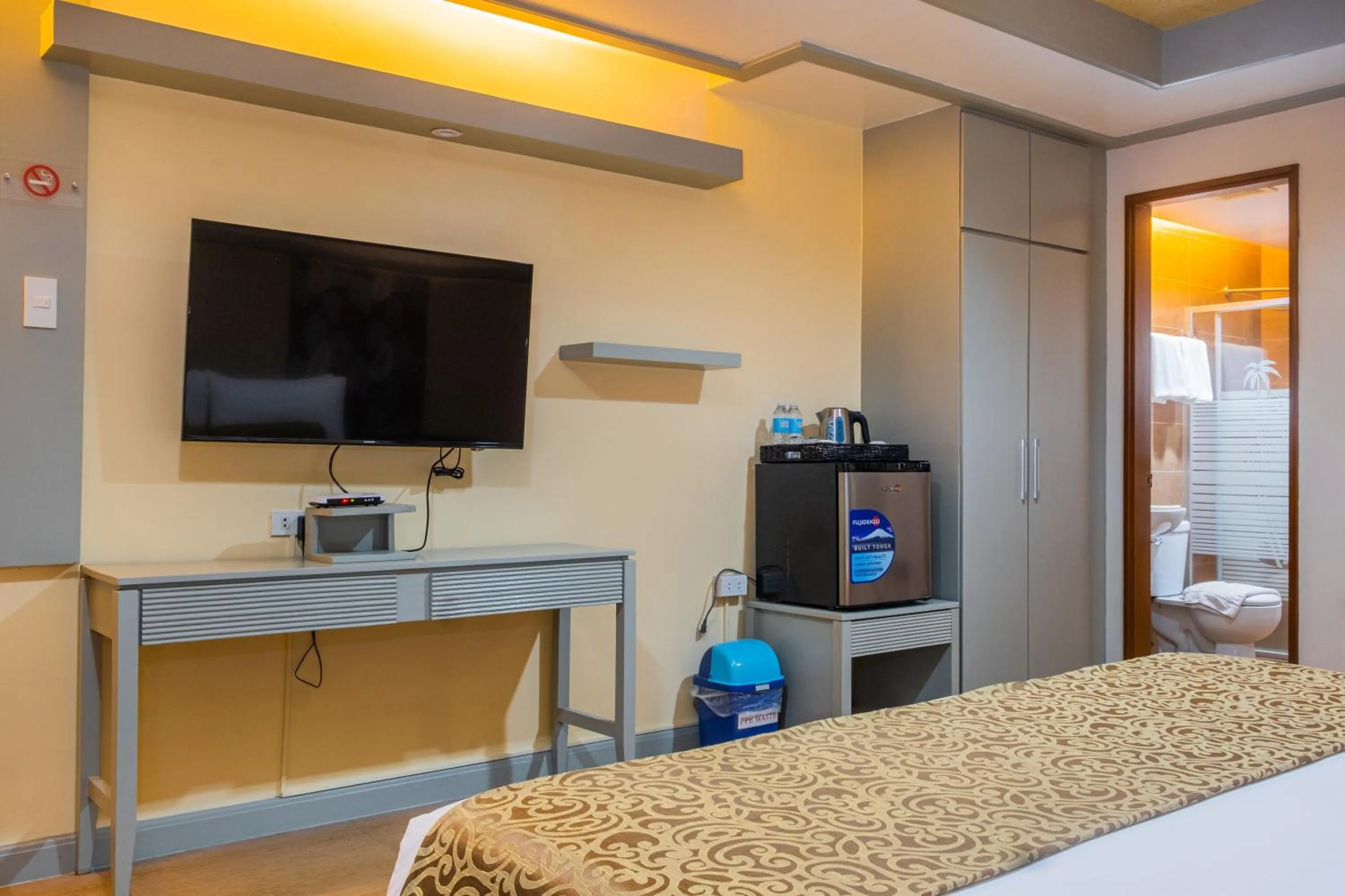 Photo of the whole room in La Piazza Hotel and Convention Center Inc.