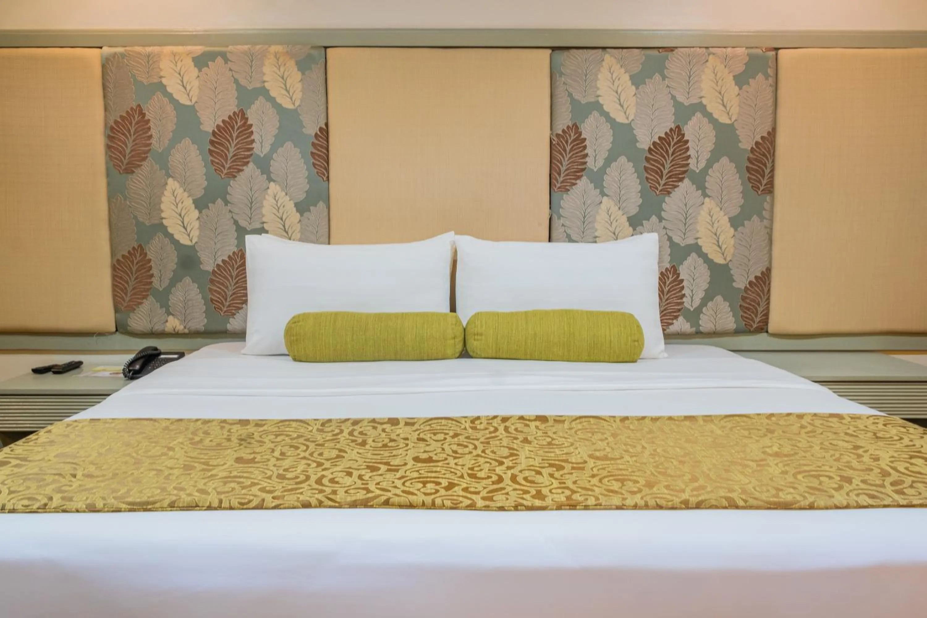 La Piazza Hotel and Convention Center Inc.