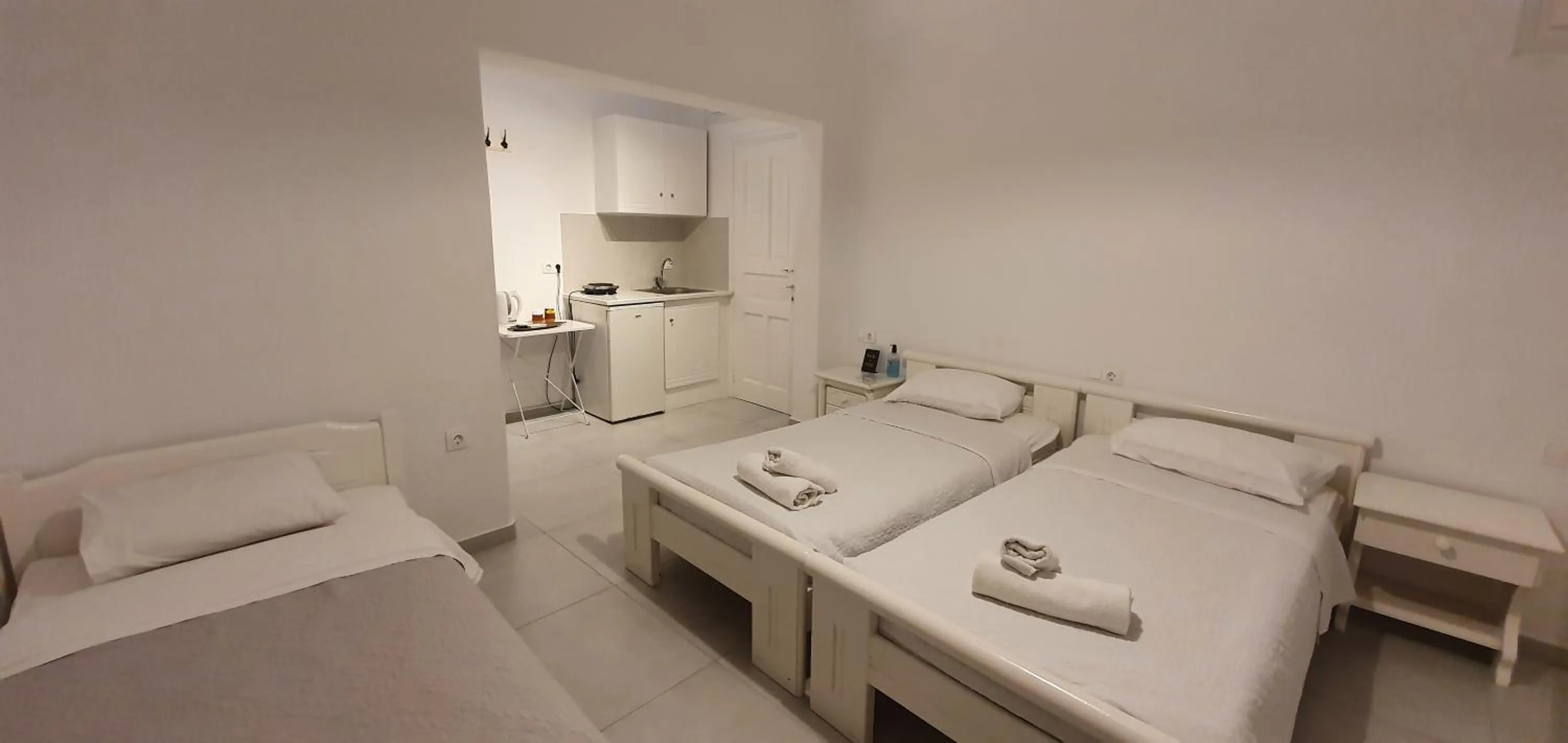 Photo of the whole room, Bed in Eleanna's Mykonos