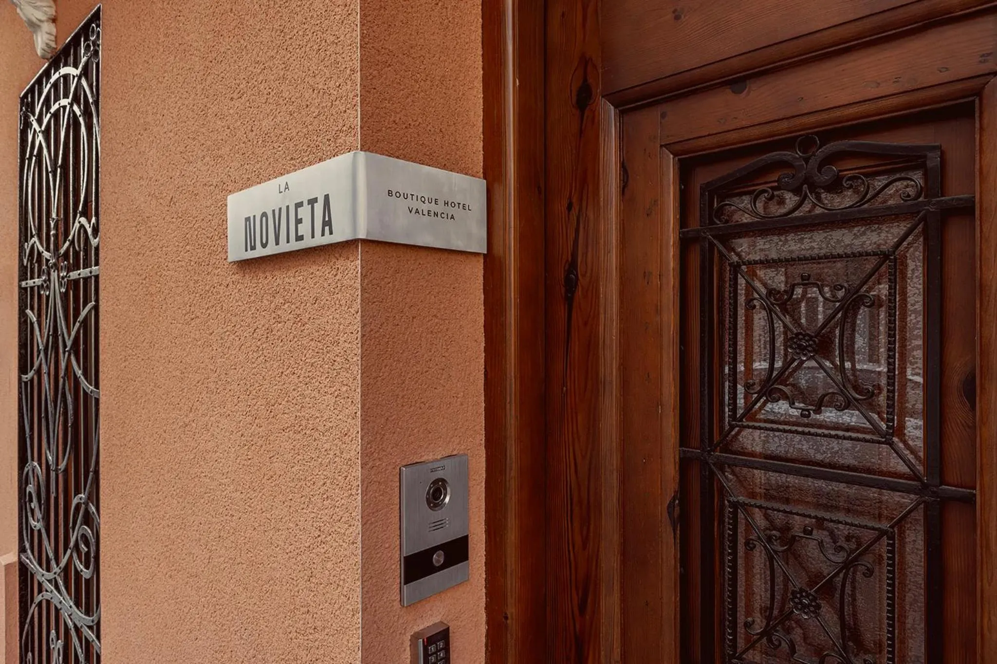 Facade/entrance in La Novieta Boutique Hotel - Adults Only