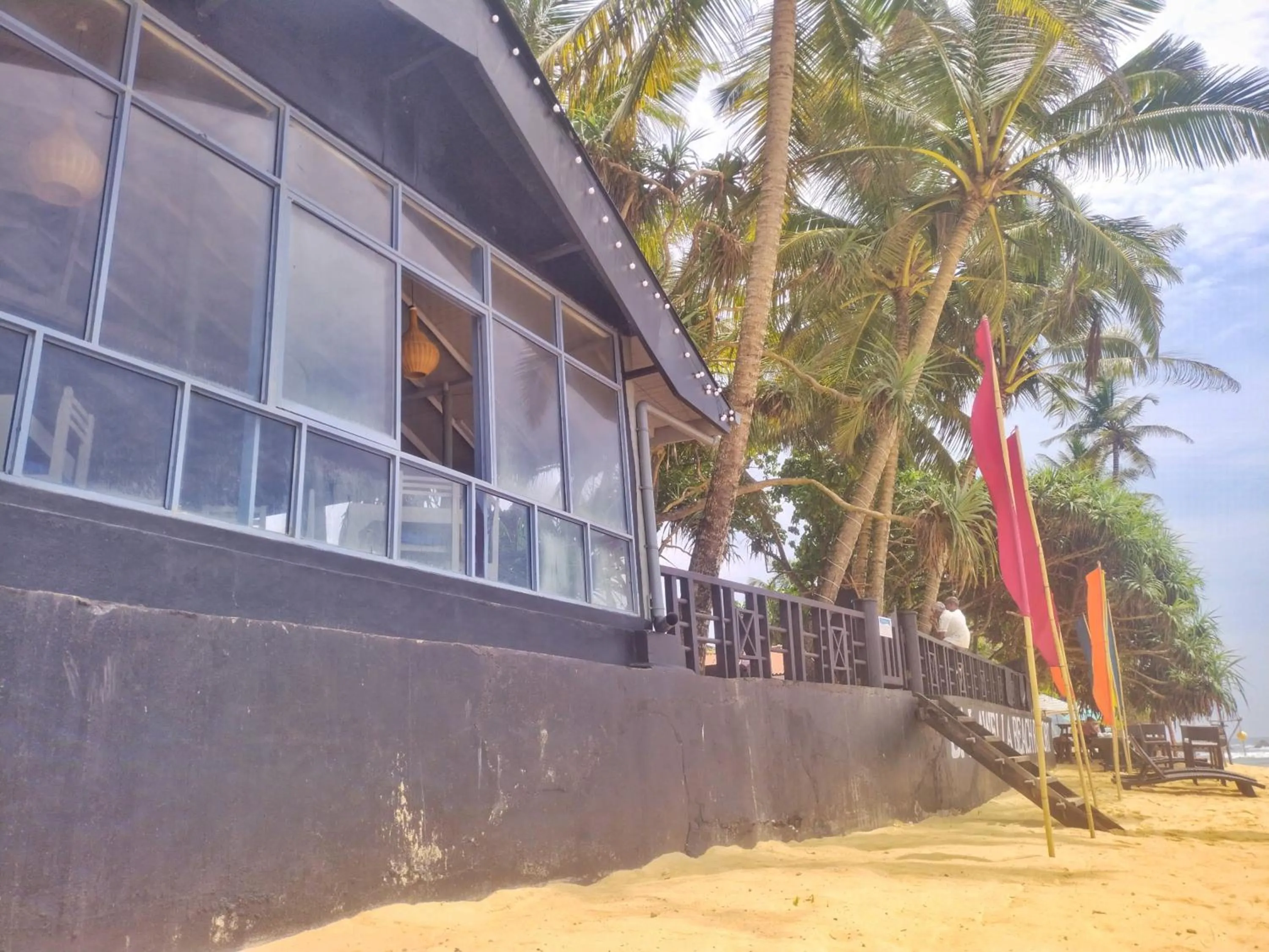 Property building in DALAWELLA BEACH RESORT