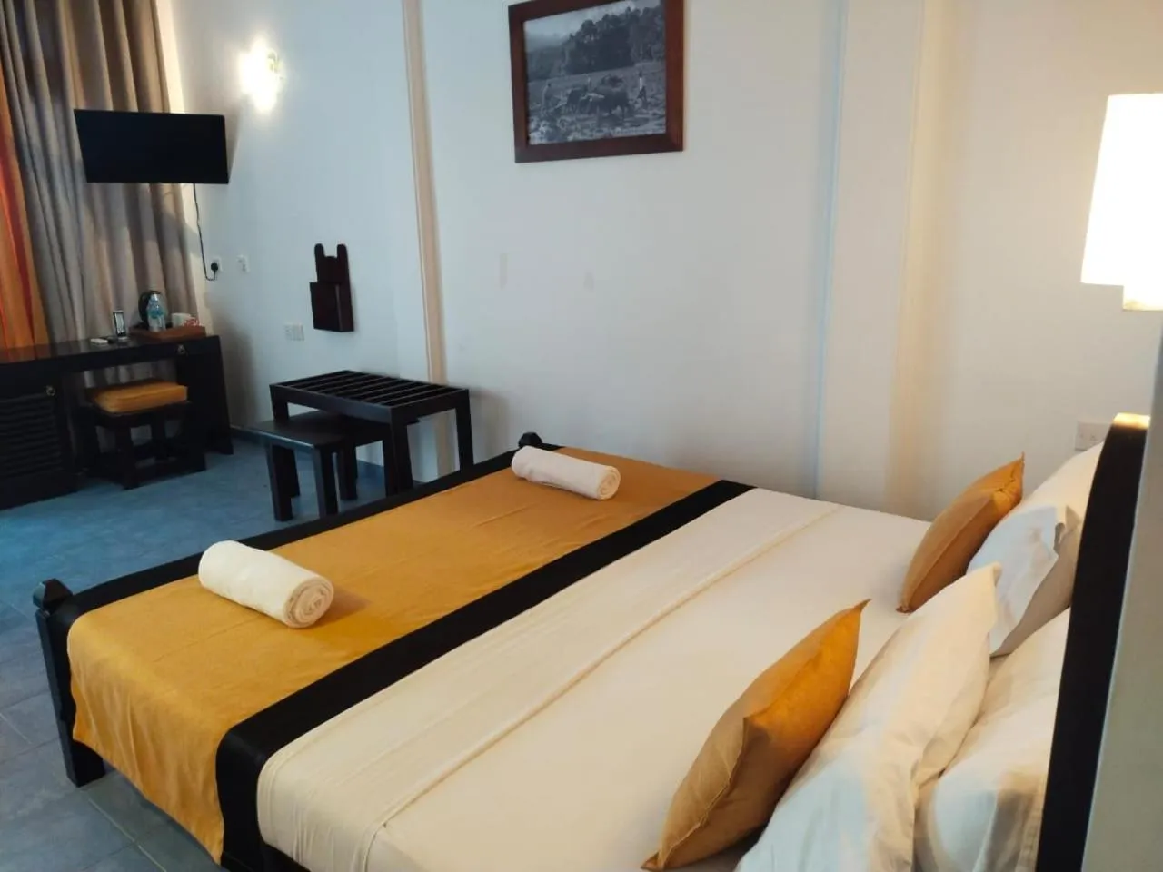 TV and multimedia, Bed in DALAWELLA BEACH RESORT