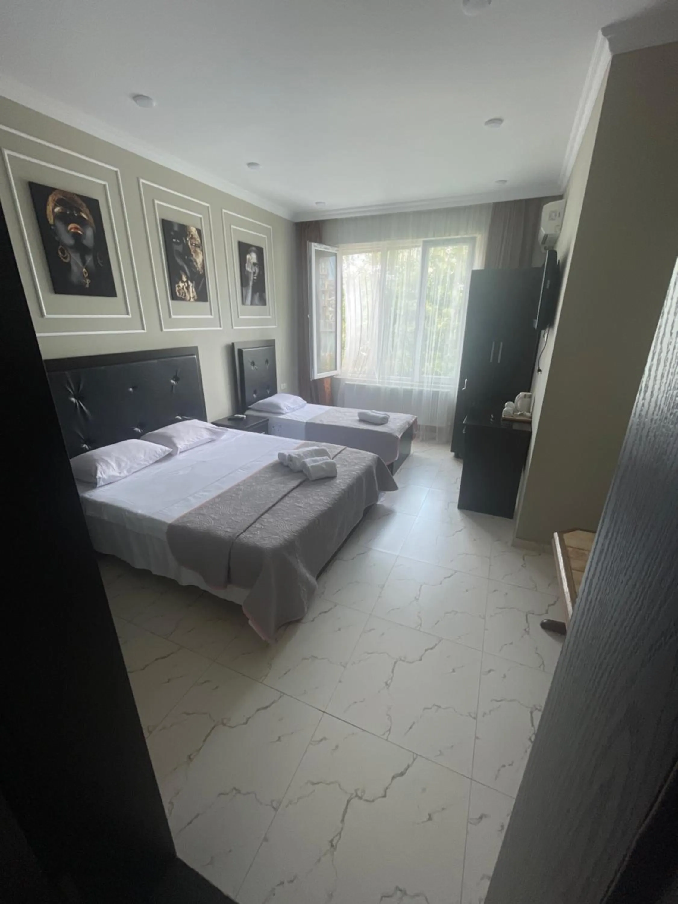 Bed in Four Seasons Hotel