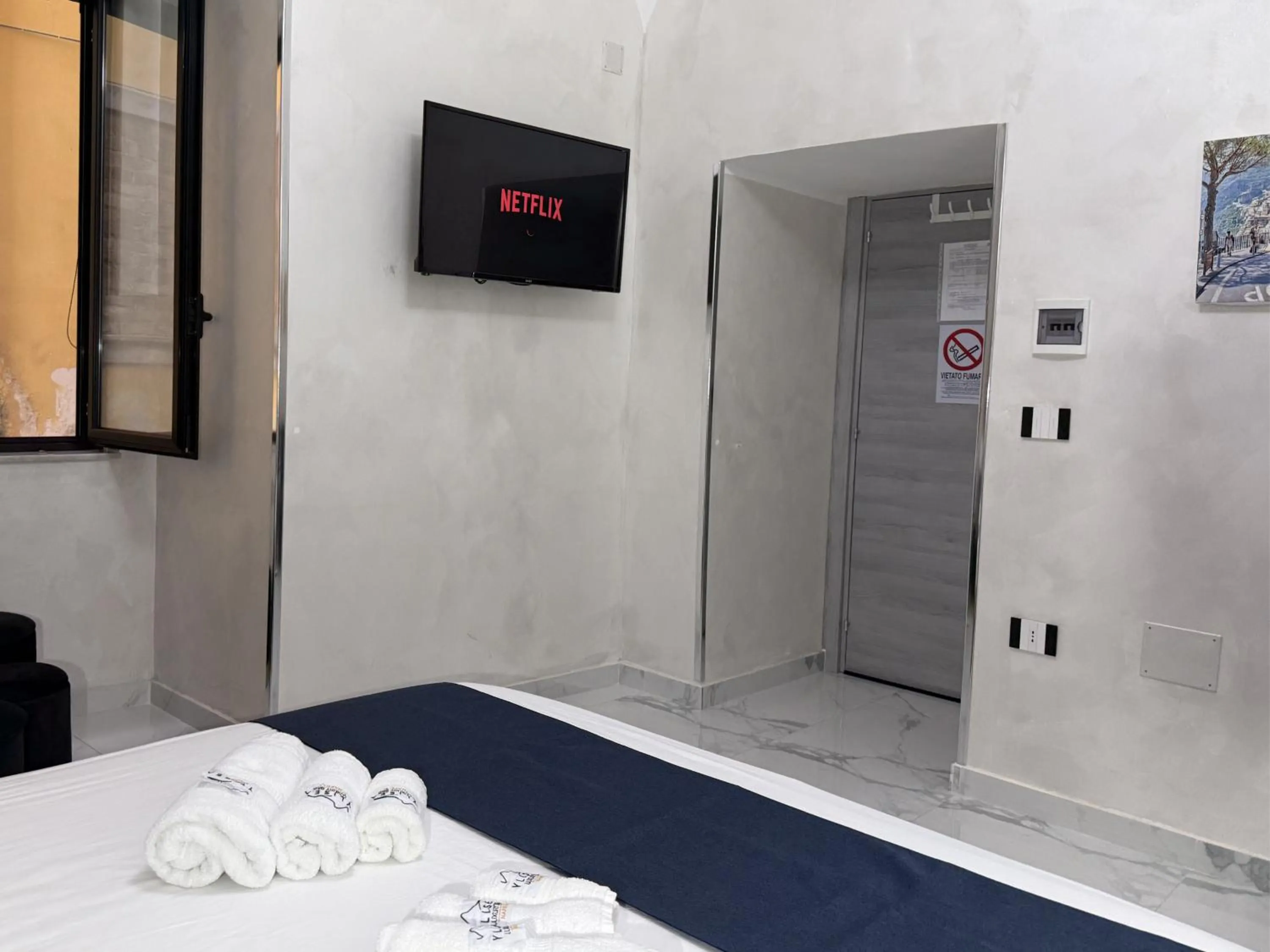 Bedroom, Bed in Ylisea Luxury B&B