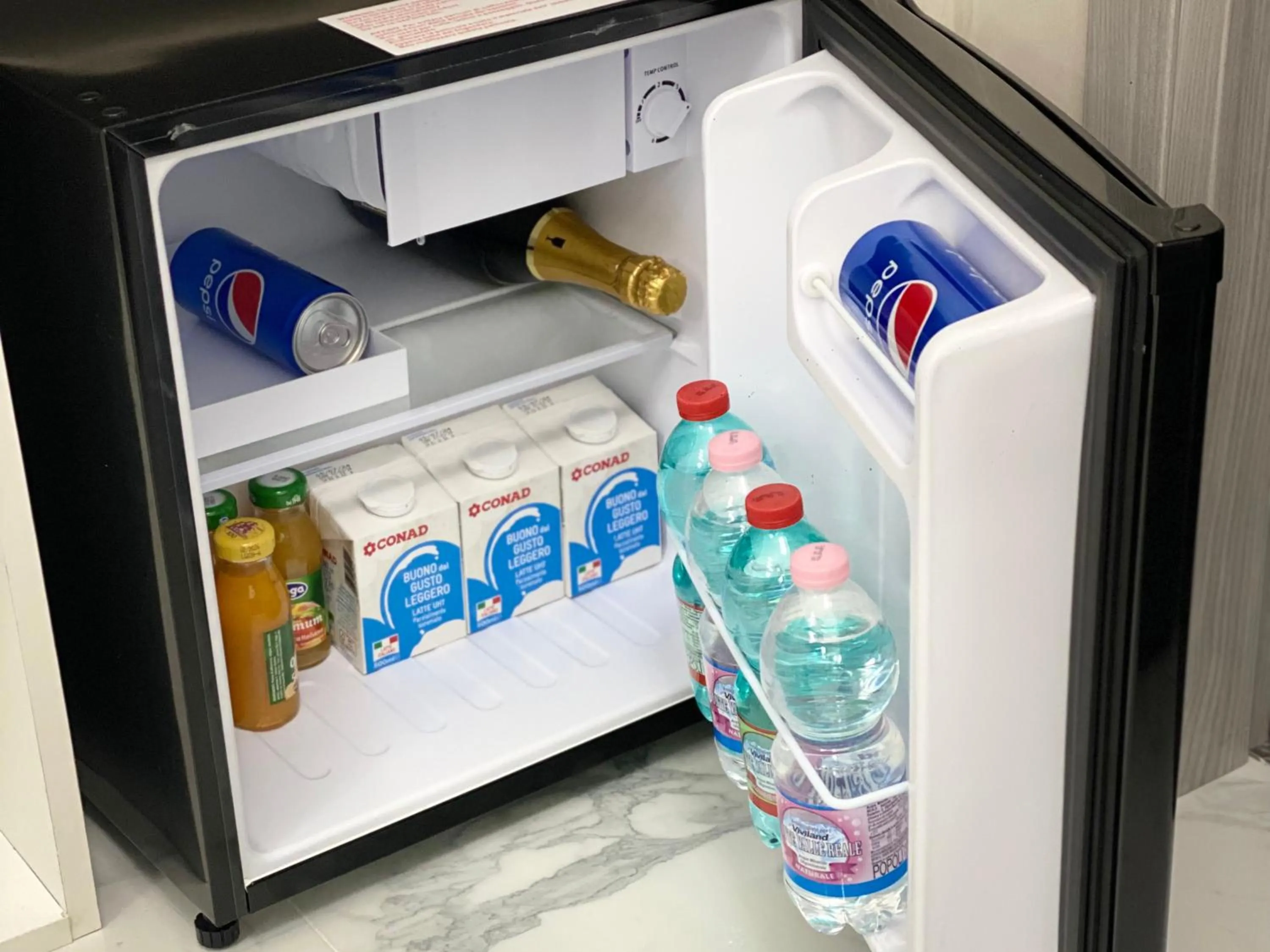 Food and drinks in Ylisea Luxury B&B