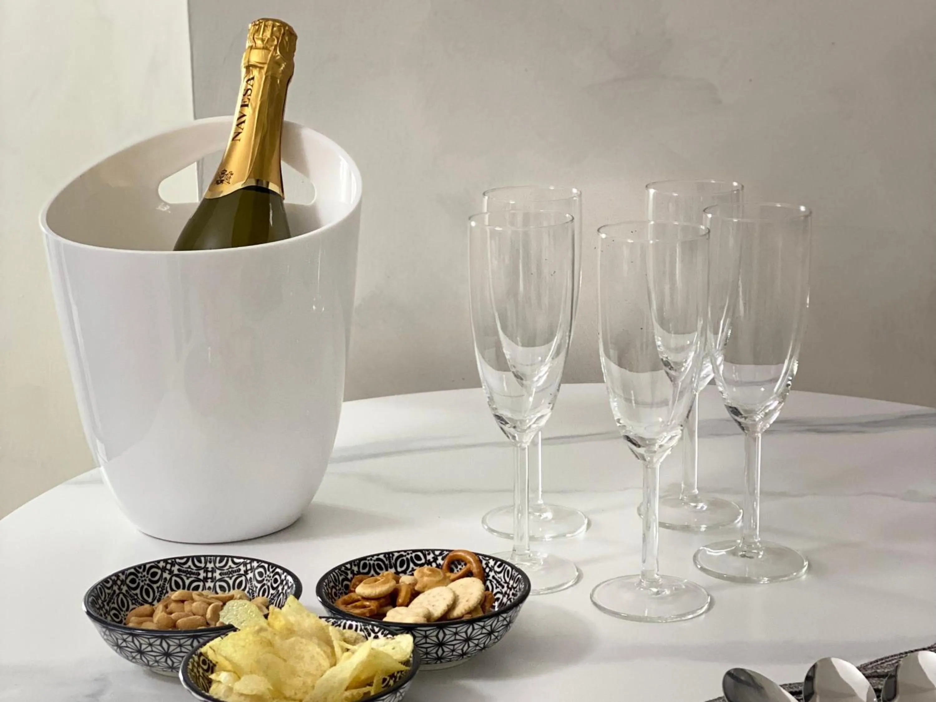 Food and drinks in Ylisea Luxury B&B