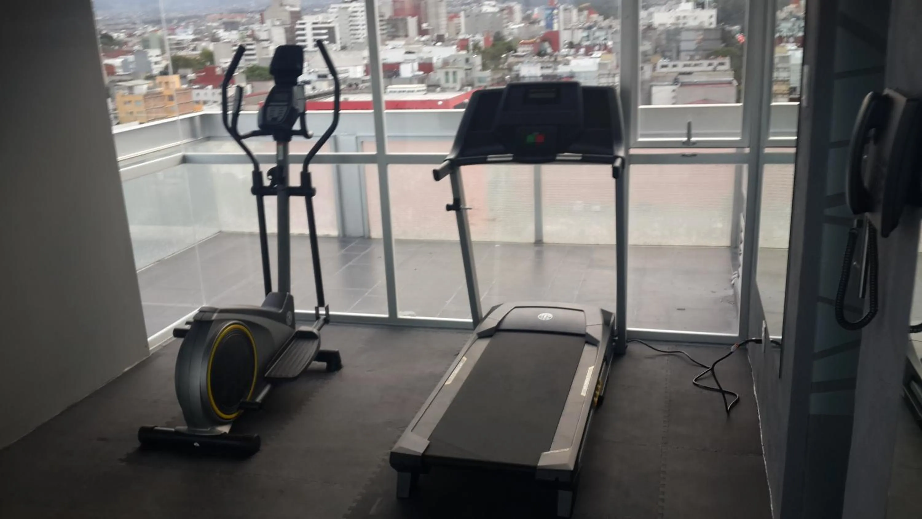 Fitness centre/facilities in Hotel Block Suites