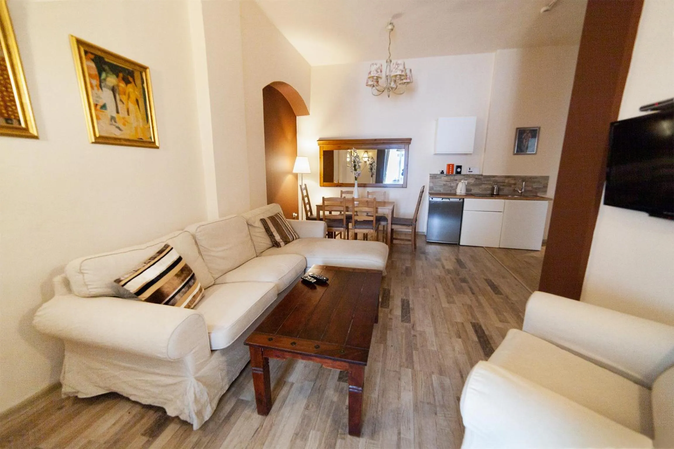 Living room in Lounge Apartments