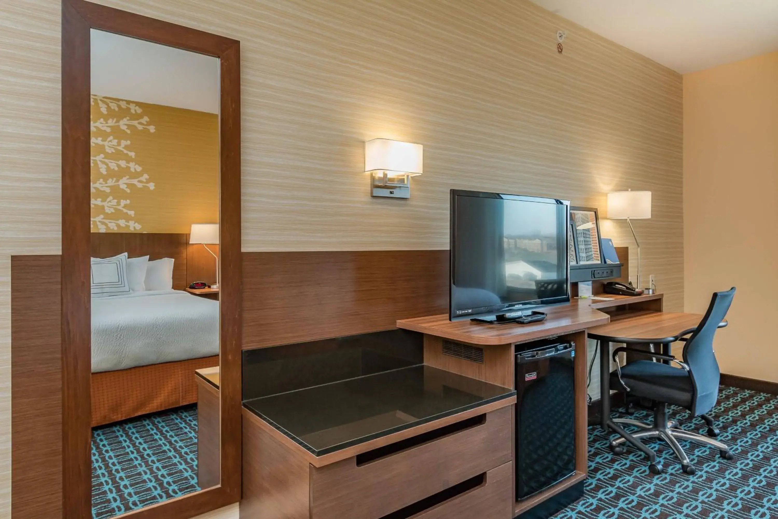 Queen Suite in Fairfield Inn & Suites by Marriott Elkhart Queen Suite in Fairfield Inn & Suites by Marriott Elkhart