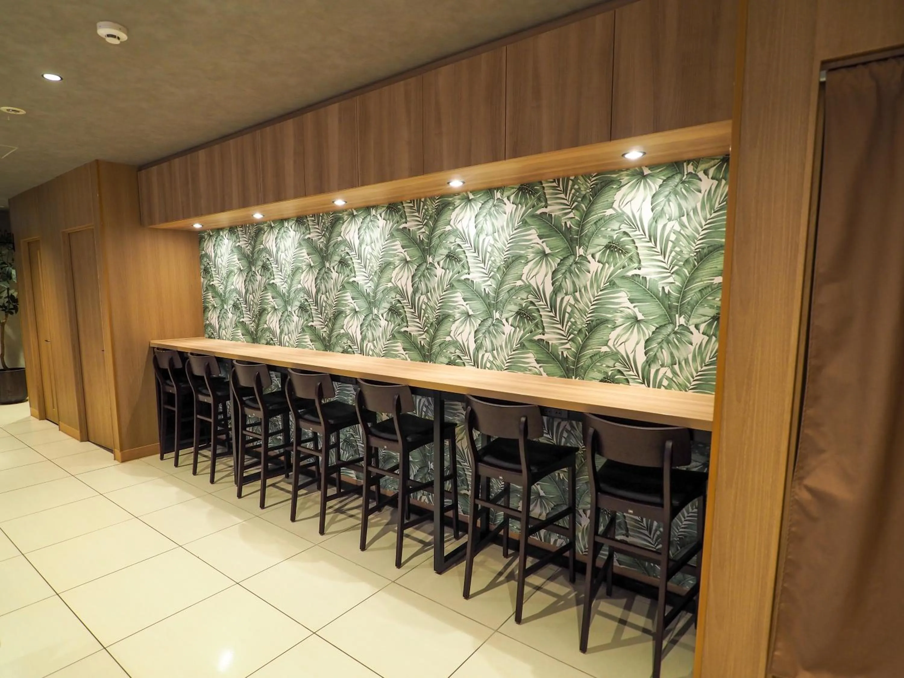 Lounge or bar in Super Hotel Asakusa