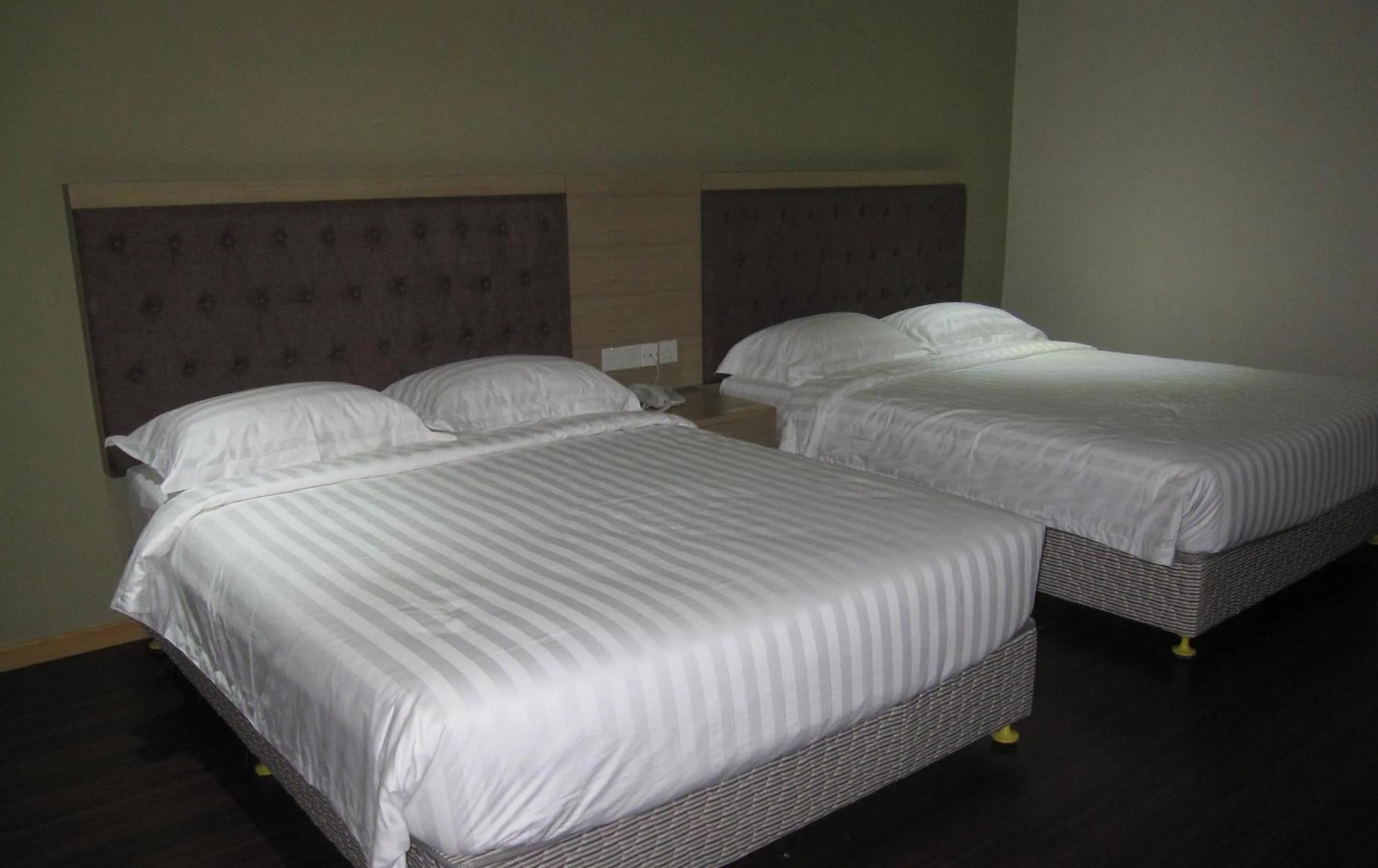Bed in Seri Simanggang Hotel