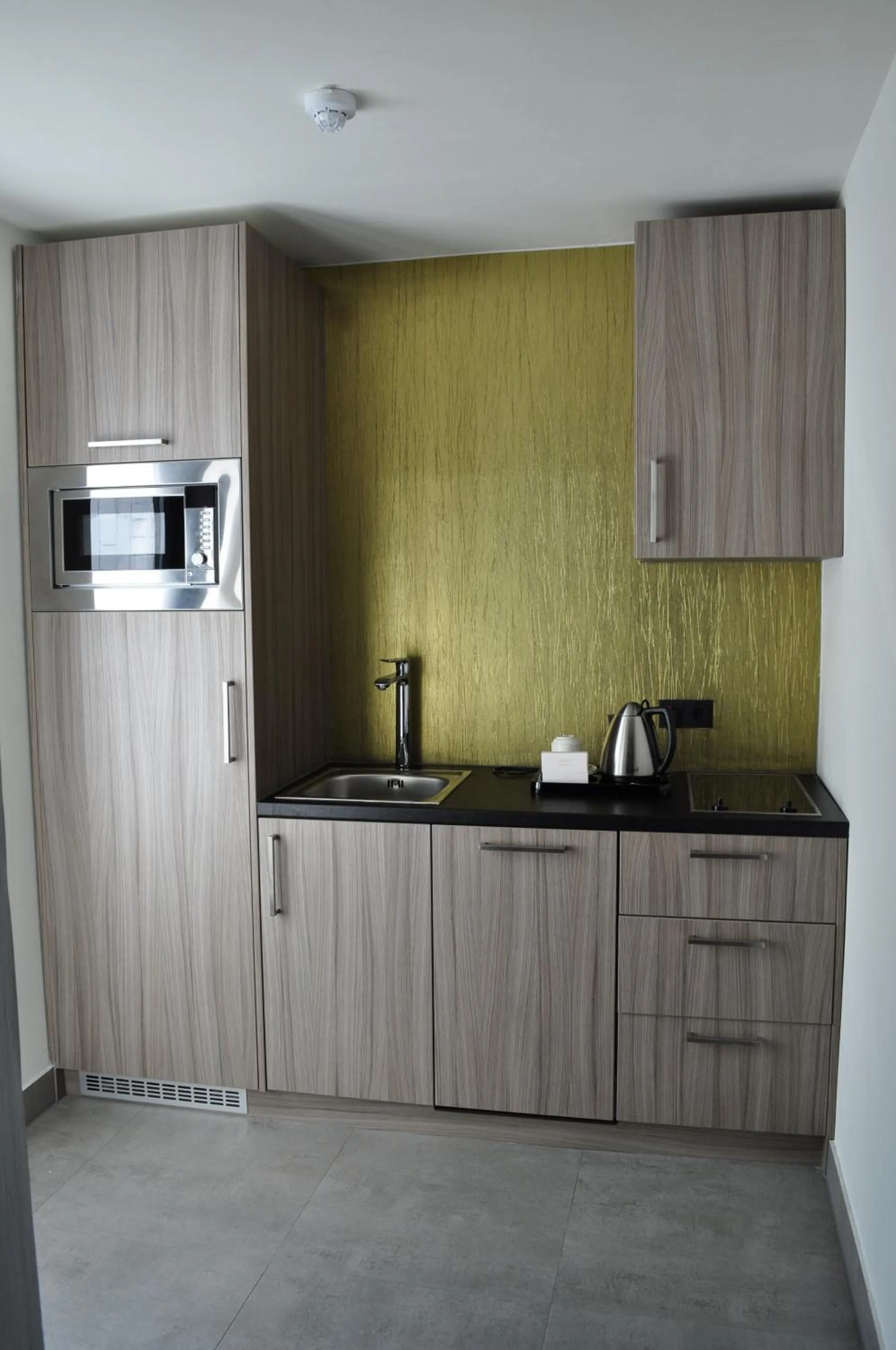 Kitchen or kitchenette in Van der Valk Hotel Nuland - 's-Hertogenbosch