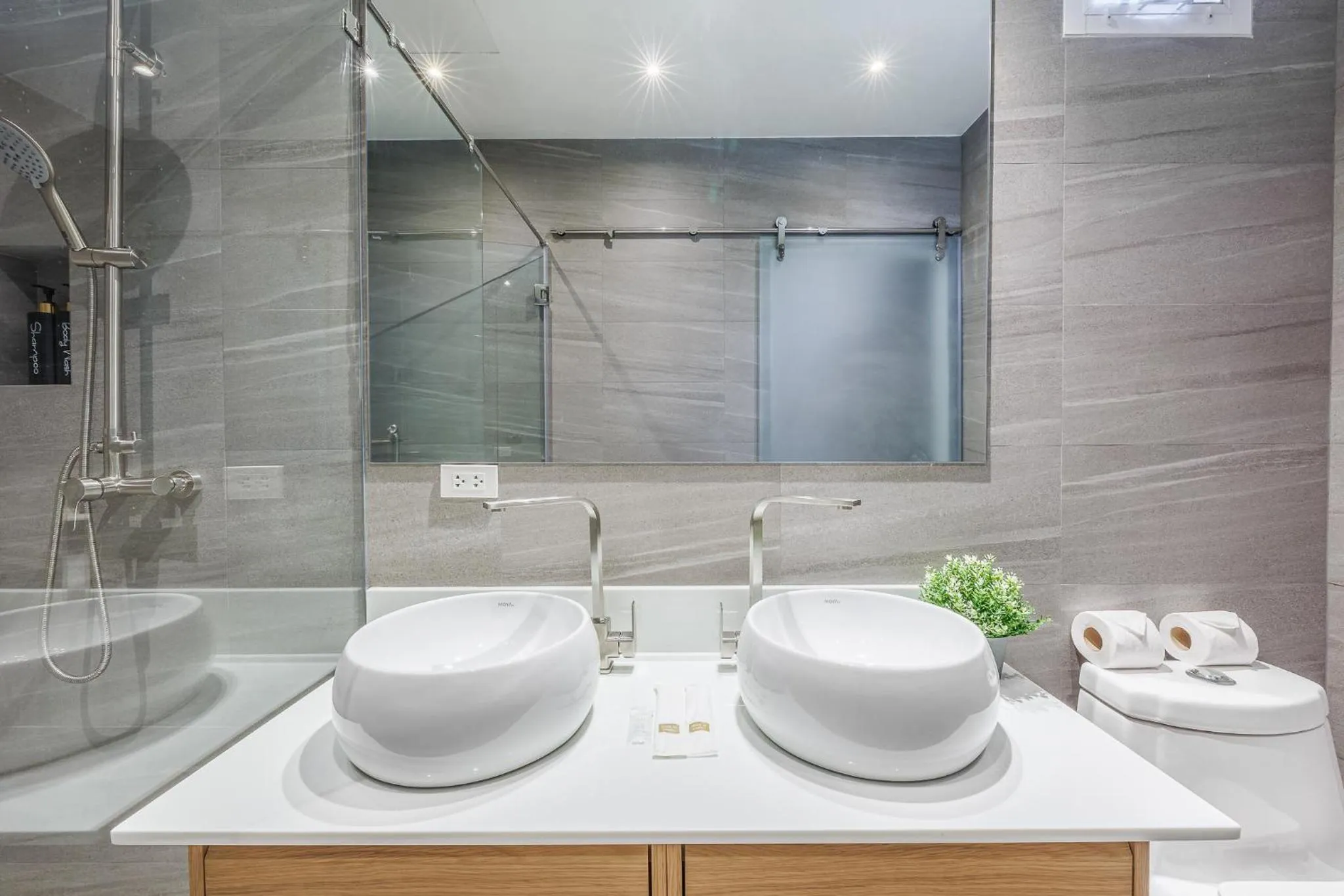 Bathroom in Baan Saint-Tropez Seaview Villas Kata Beach