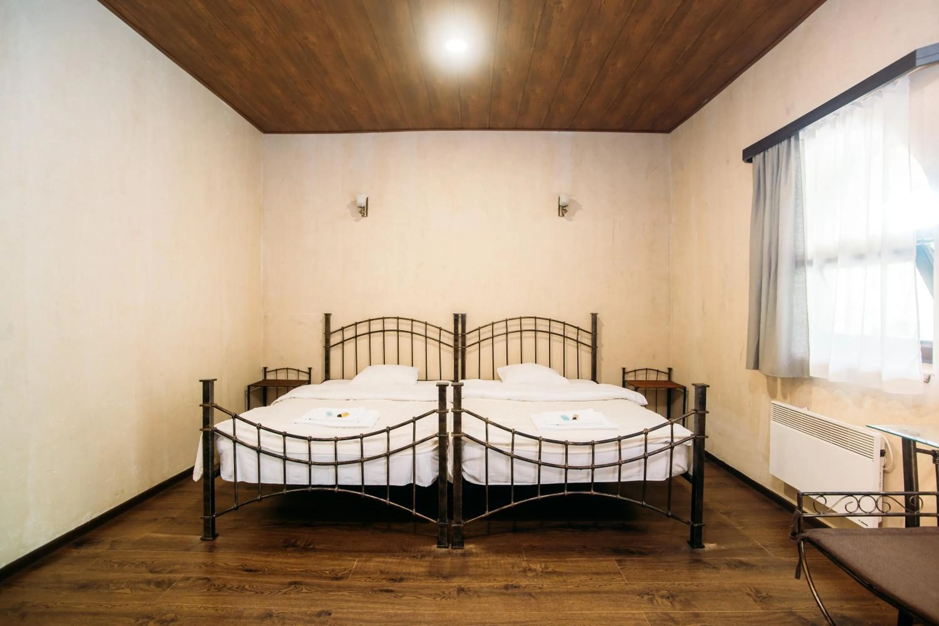 Bedroom, Bed in Chateau Eniseli