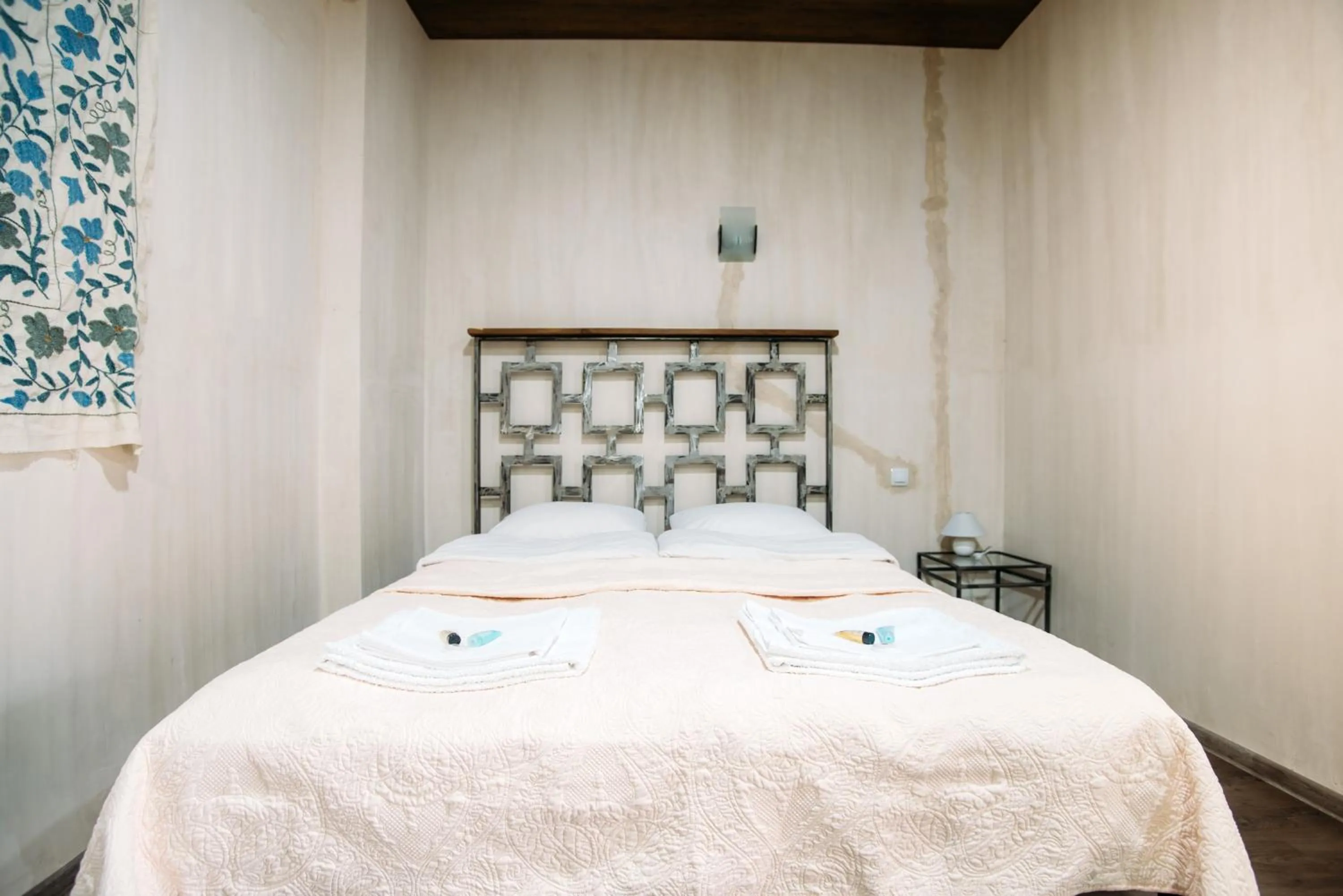 Bed in Chateau Eniseli