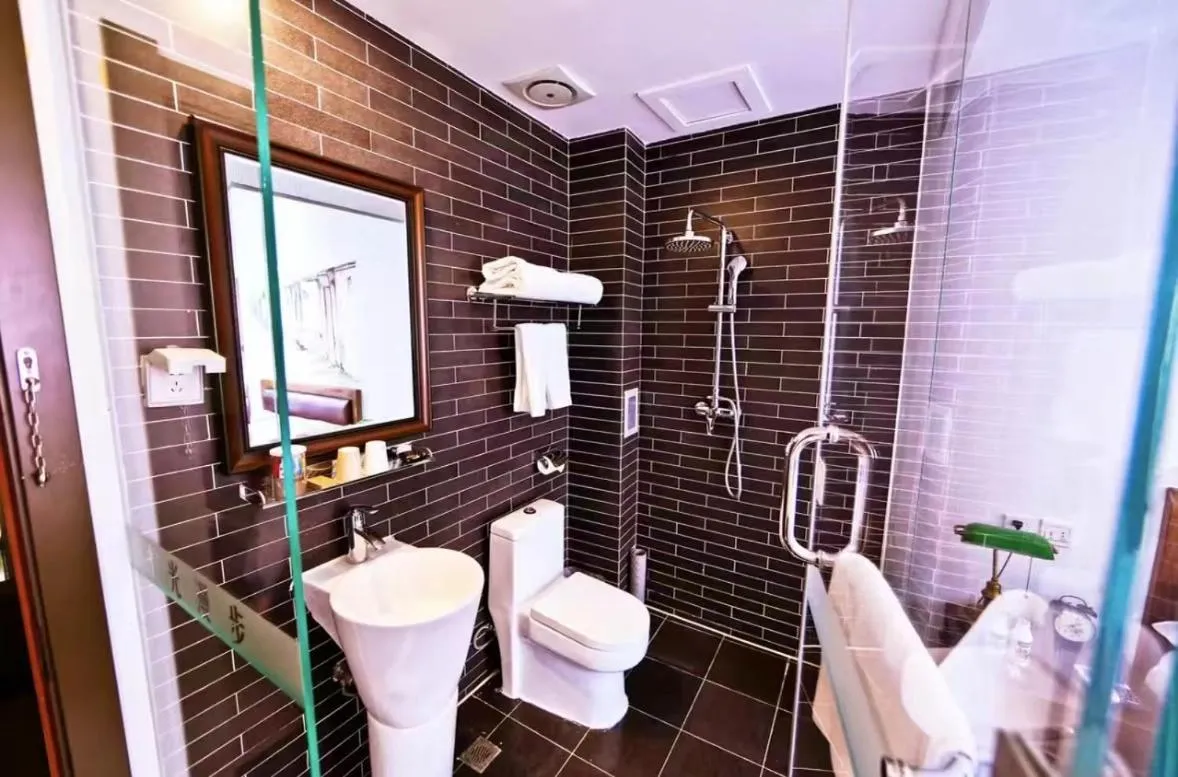 Bathroom in Nostalgia Hotel Beijing Confucius Temple