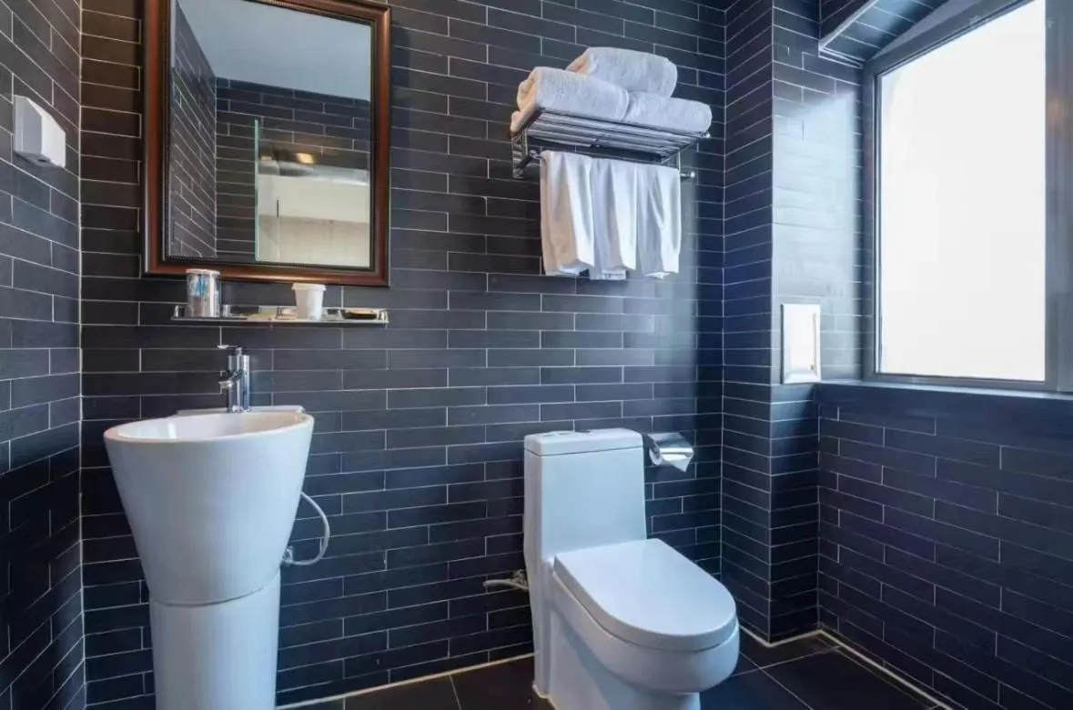 Bathroom in Nostalgia Hotel Beijing Confucius Temple