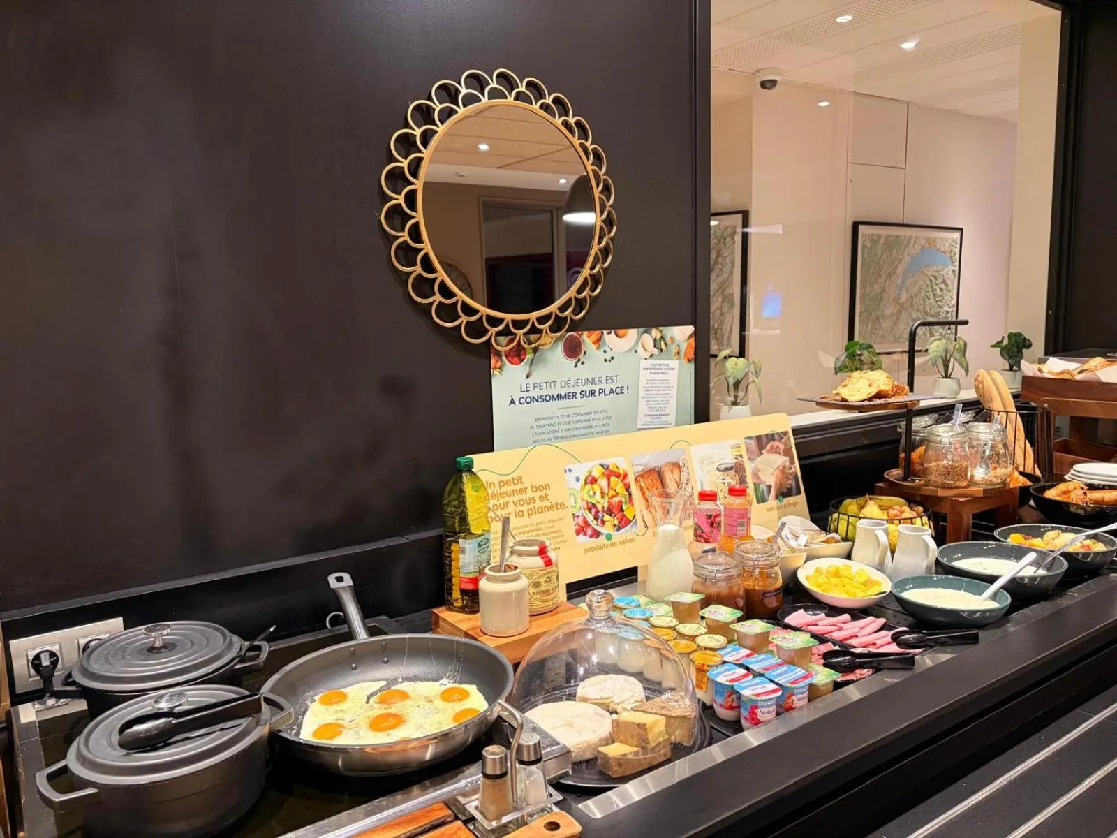 Breakfast in Campanile Annemasse Gare– Genève