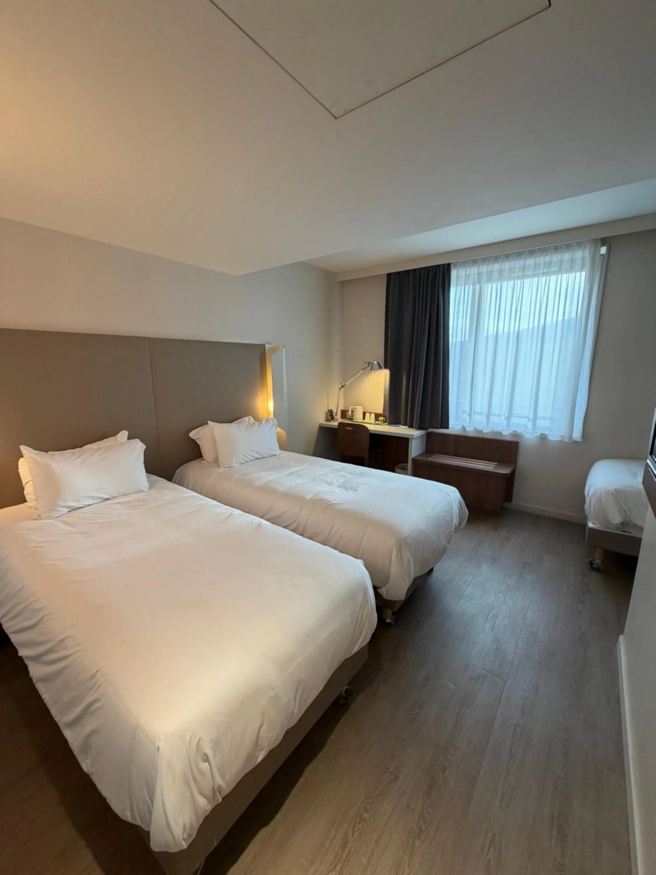 Bed in Campanile Annemasse Gare– Genève