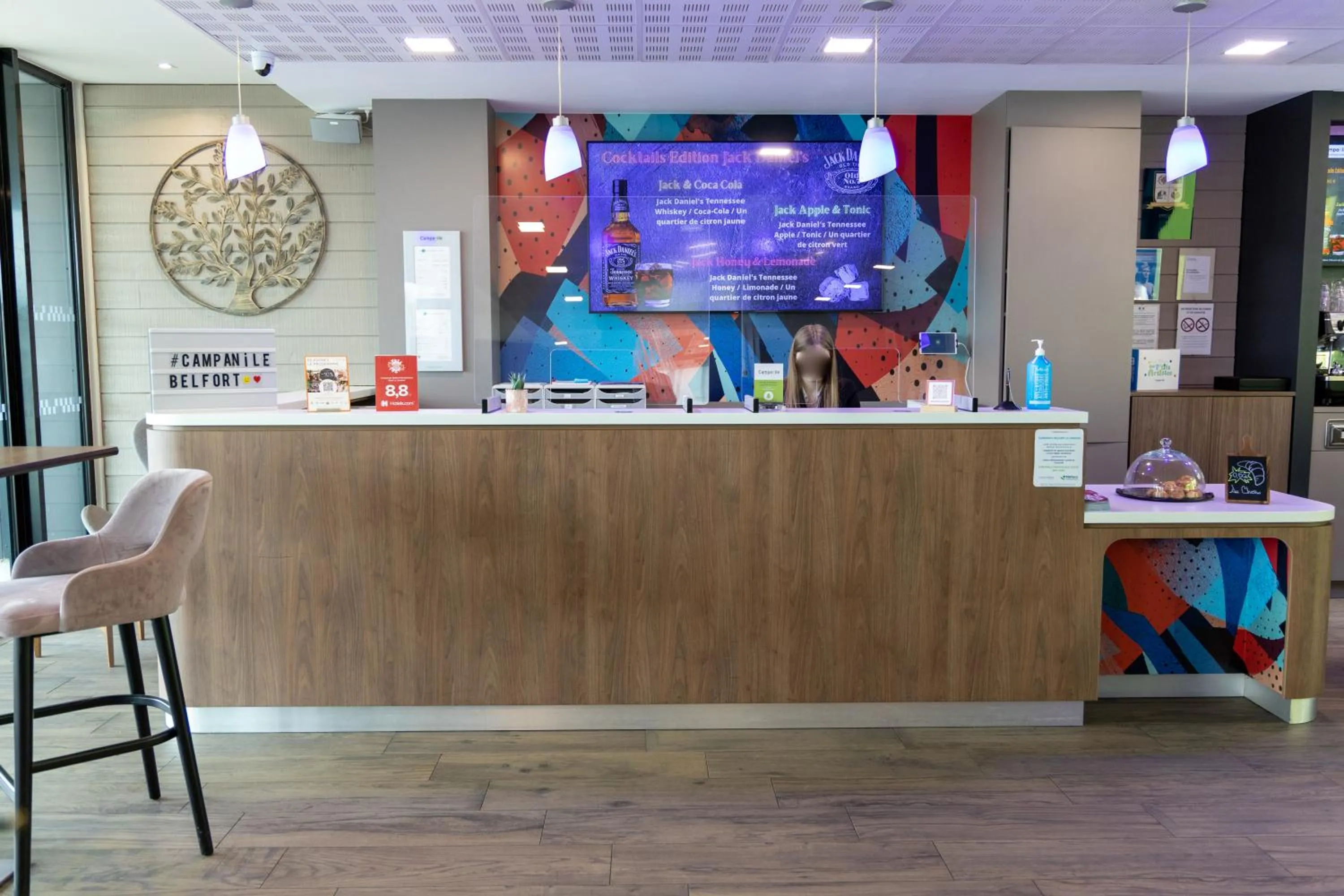 Lobby or reception in Campanile Belfort Montbéliard - Gare La Jonxion.